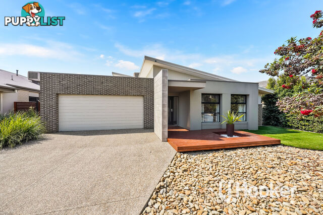 18 Flowerbloom Crescent CLYDE NORTH VIC 3978