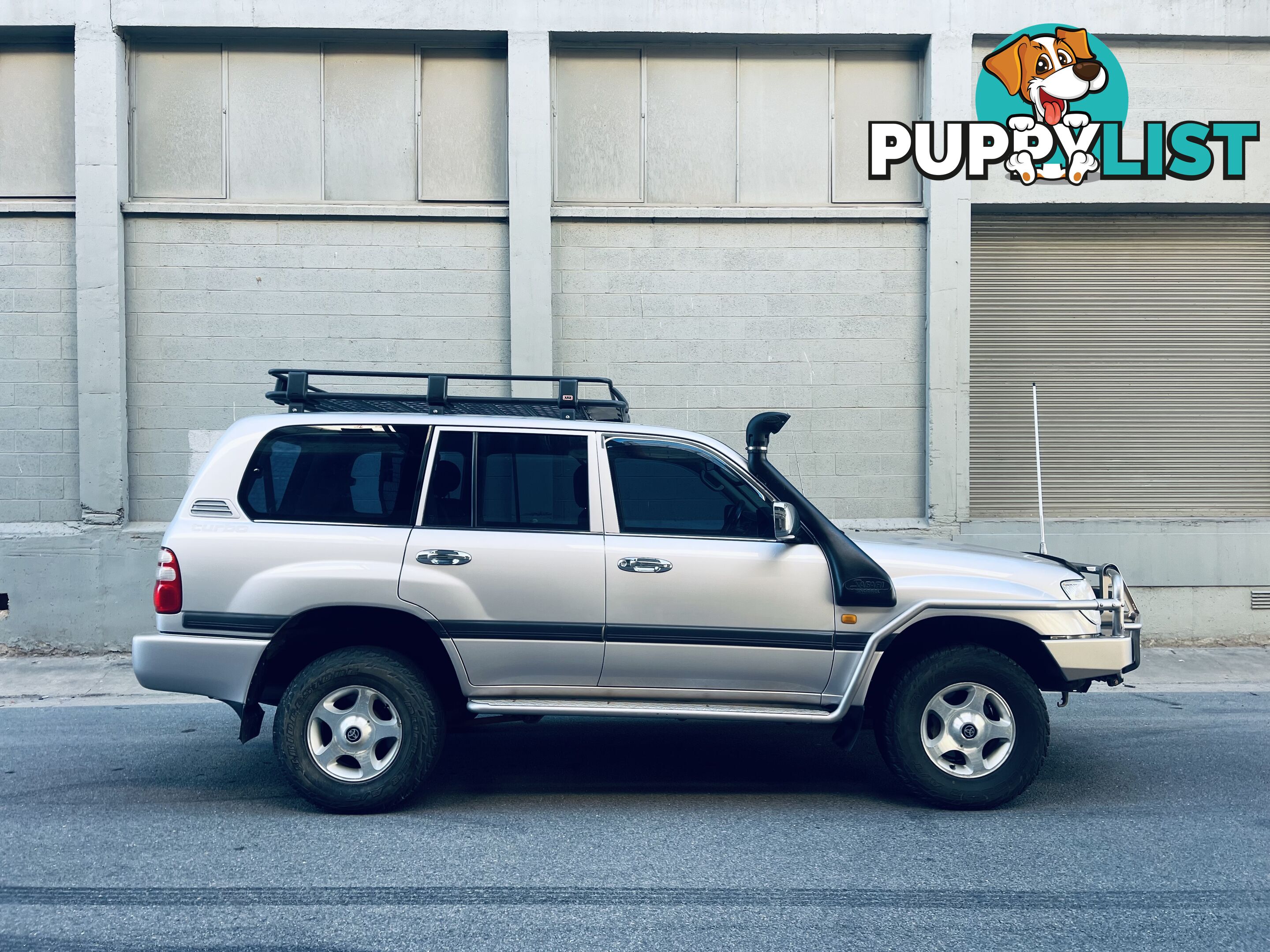 2004 TOYOTA LANDCRUISER GXL (4x4) 5 SP MANUAL 4D WAGON HDJ100R