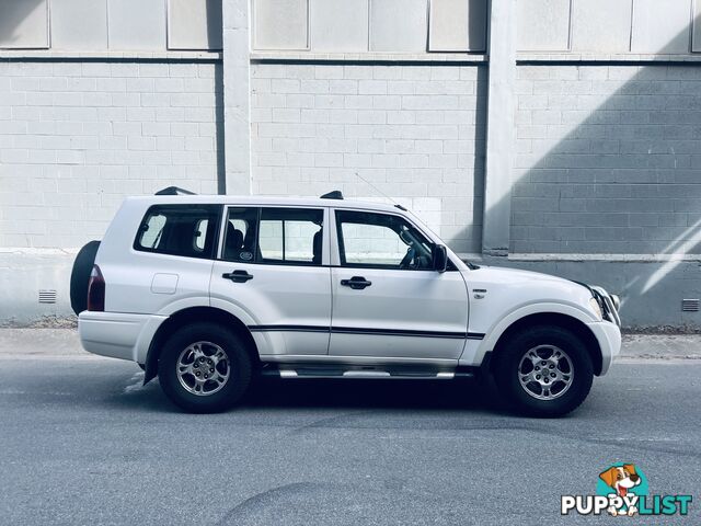 2005 Mitsubishi Pajero GLX LWB (4x4) Wagon 5 Speed Automatic