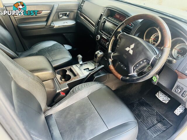 2013 Mitsubishi Pajero Wagon Automatic