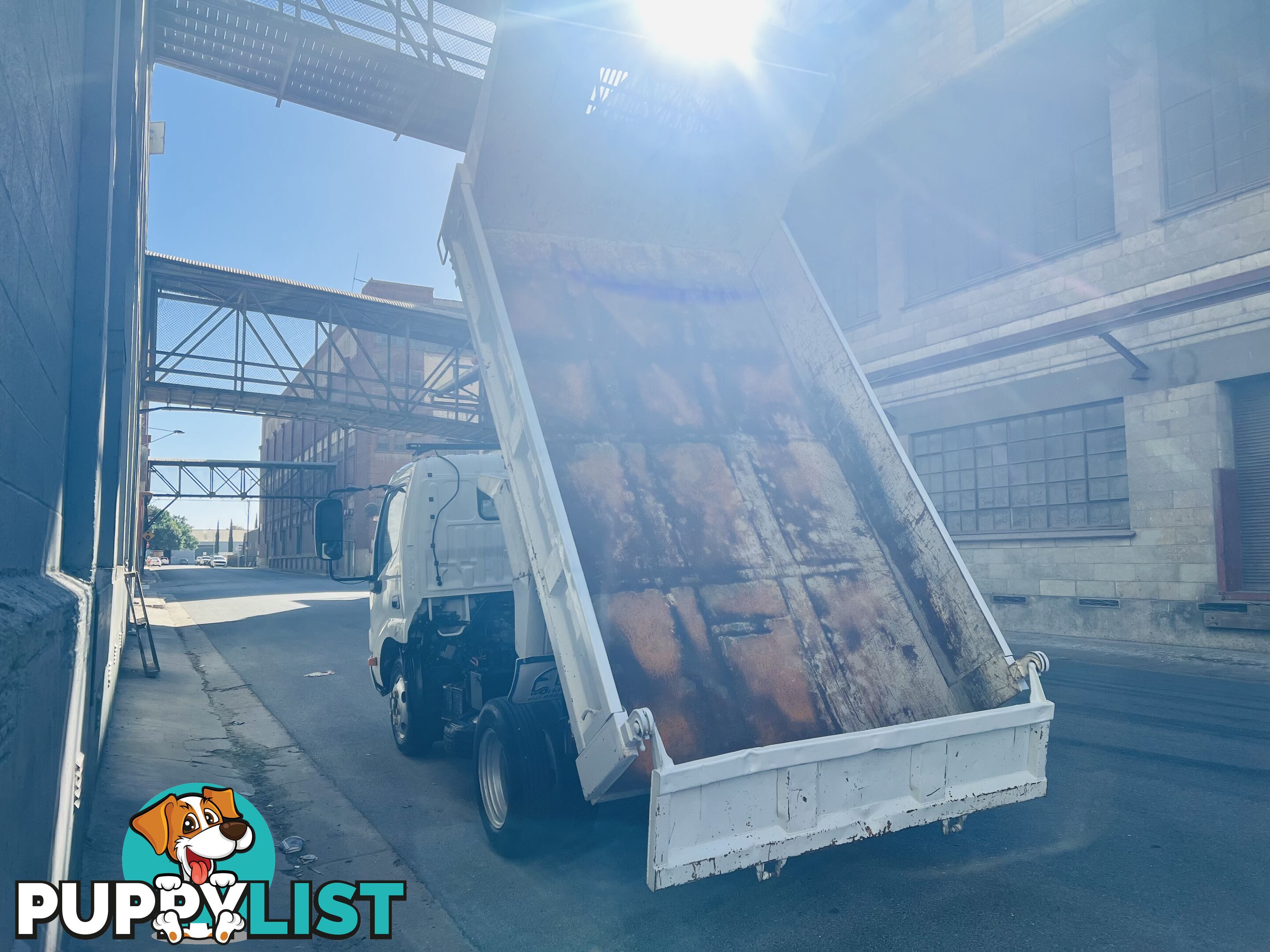 2015 Hino 300 616 Tipper 5 Speed Manual Turbo Diesel