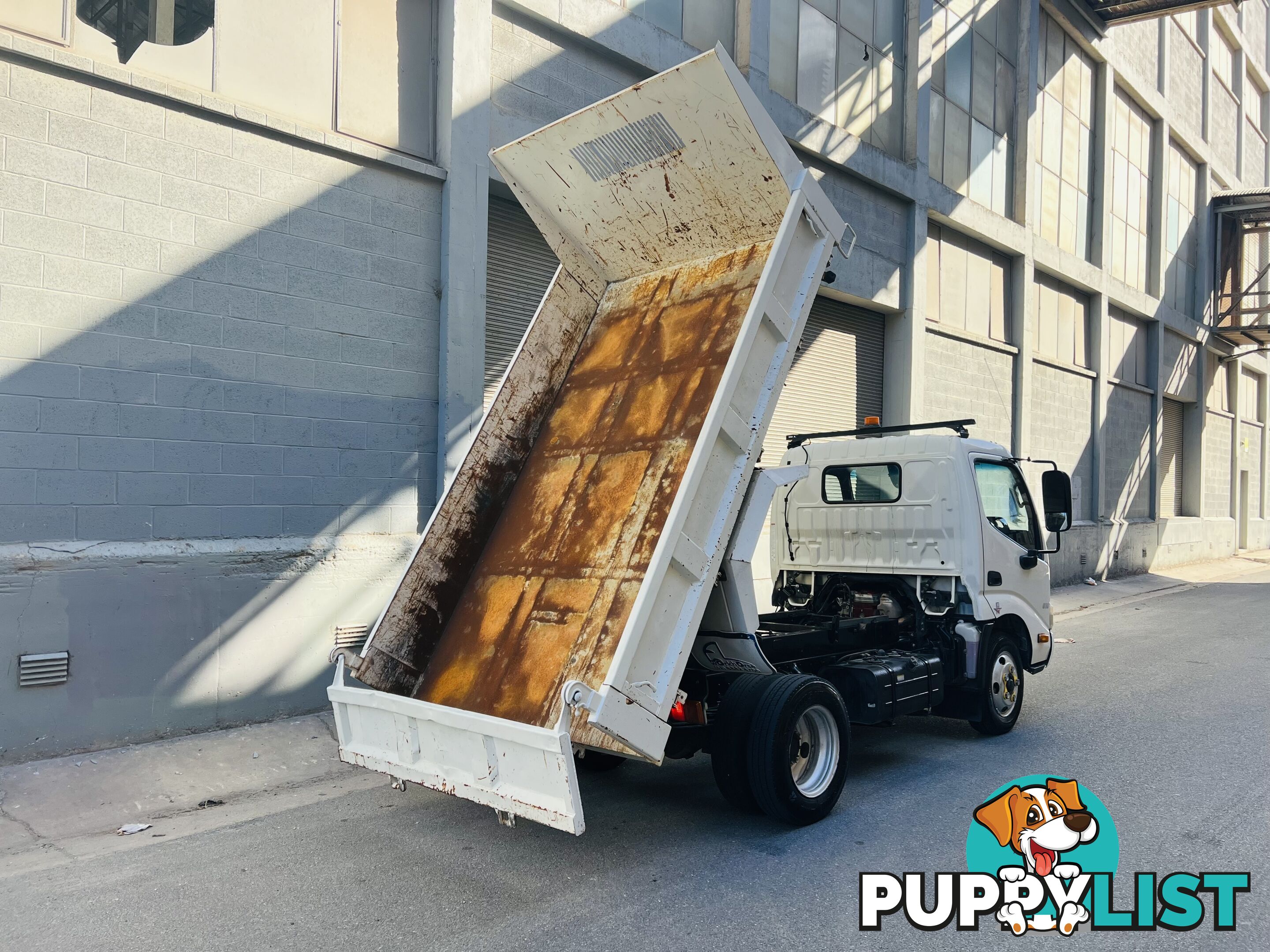 2015 Hino 300 616 Tipper 5 Speed Manual Turbo Diesel