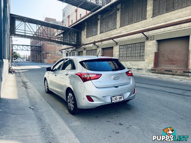 2012 HYUNDAI i30 ACTIVE 6 SP MANUAL 5D HATCHBACK