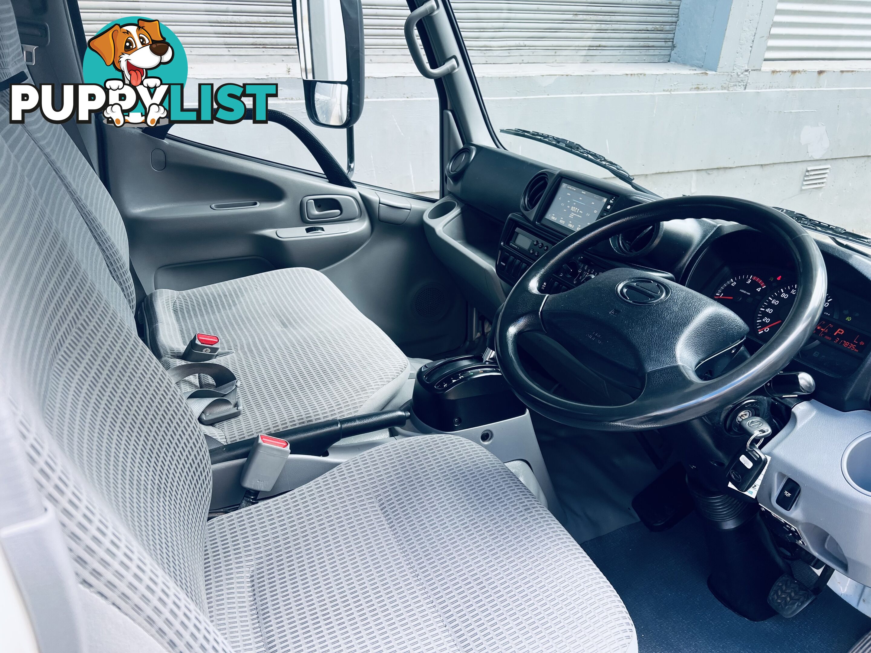 2019 HINO 300 616 REFRIDGERATED PANTECH TRUCK CAR LICENSE AUTOMATIC