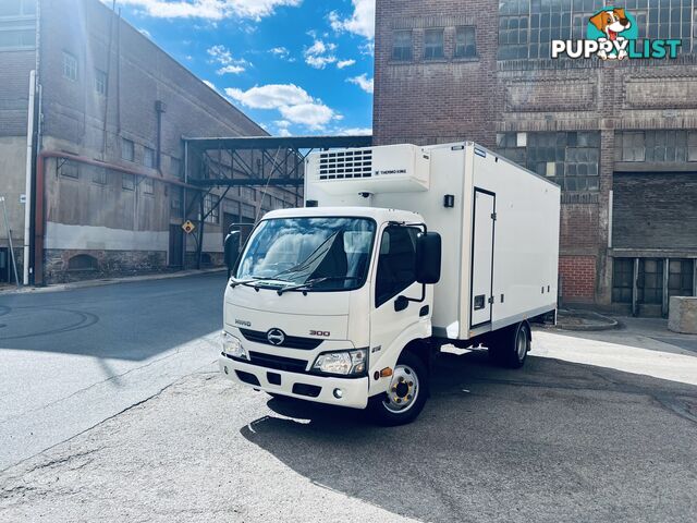 2019 HINO 300 616 REFRIDGERATED PANTECH TRUCK CAR LICENSE AUTOMATIC