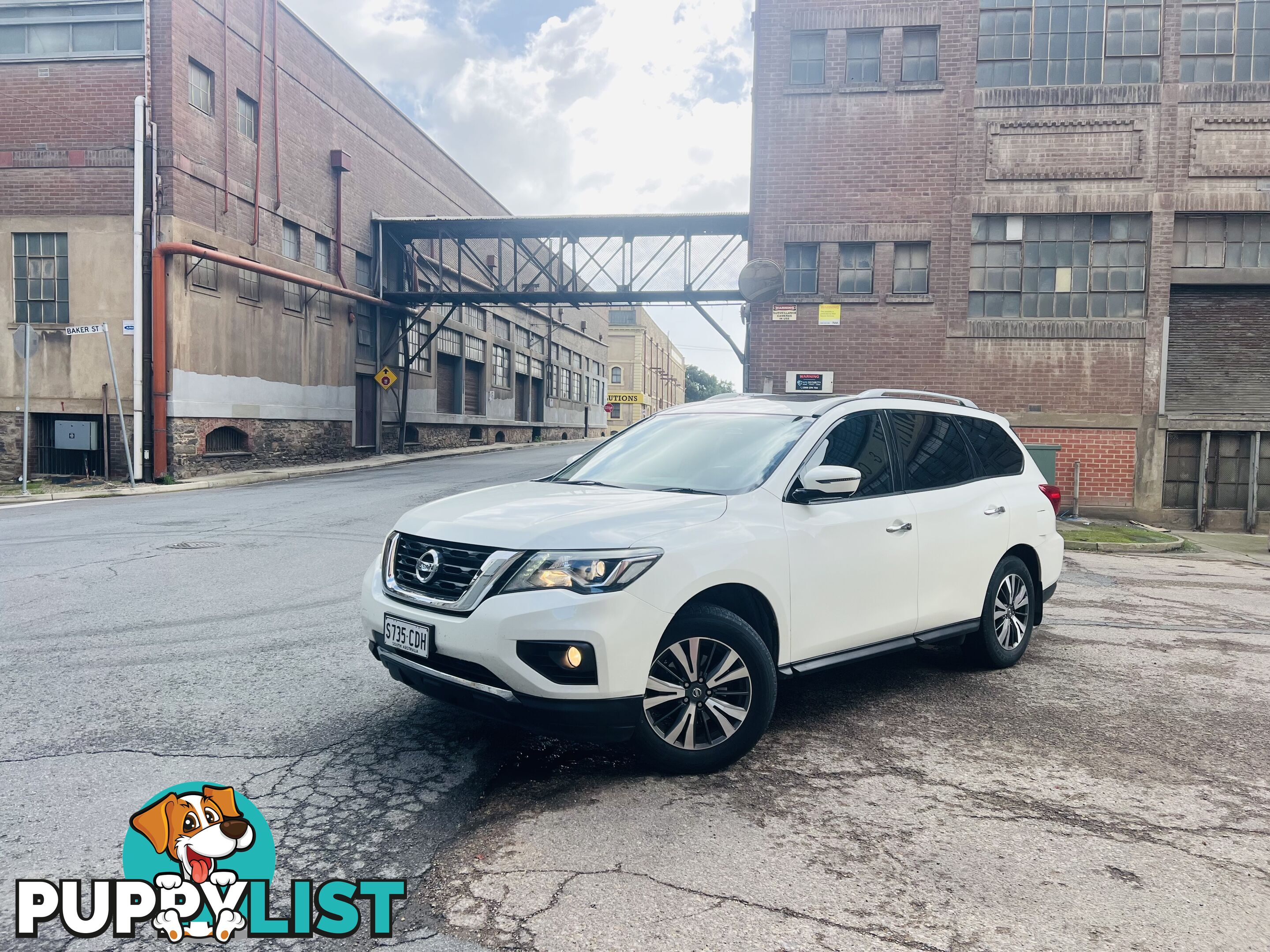 2017 NISSAN PATHFINDER ST-L (4x2) CONTINUOUS VARIABLE 4D 7 SEATS WAGON