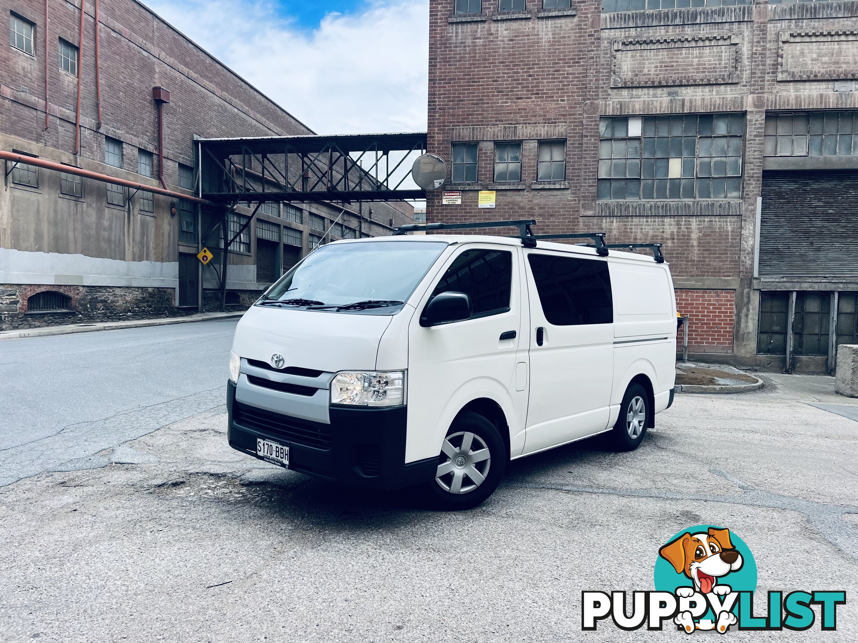 2014 TOYOTA HIACE LWB 4 SPEED AUTOMATIC 4D VAN