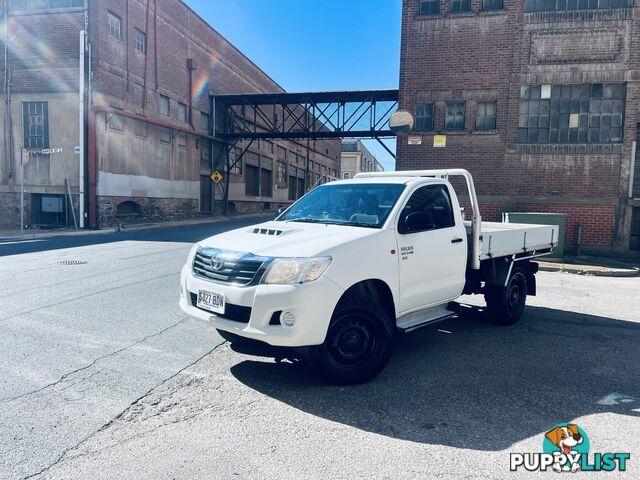 2015 TOYOTA HILUX SR (4x4) 5 SP MANUAL C/CHAS