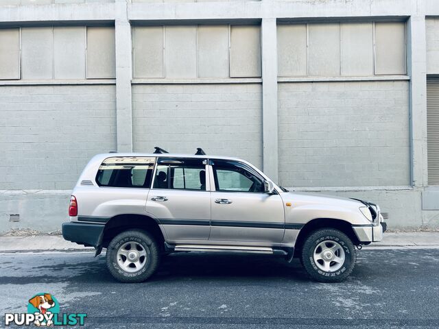 1999 TOYOTA LANDCRUISER GXL (4x4) 4 SP AUTOMATIC 4x4 4D WAGON