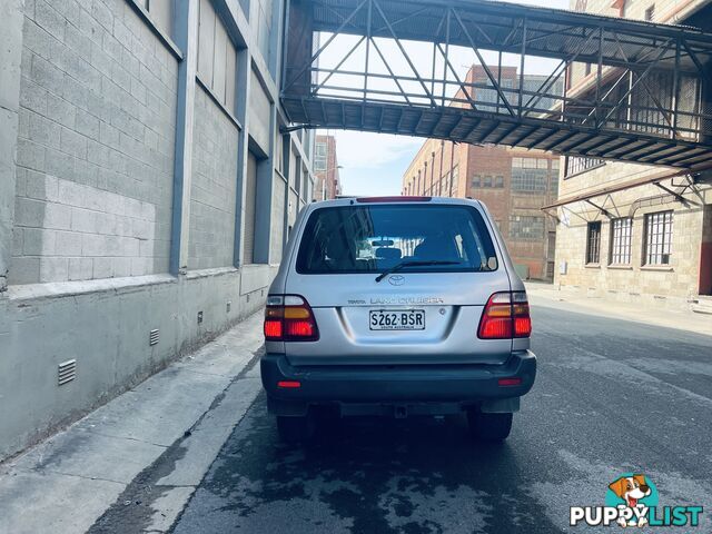 1999 TOYOTA LANDCRUISER GXL (4x4) 4 SP AUTOMATIC 4x4 4D WAGON