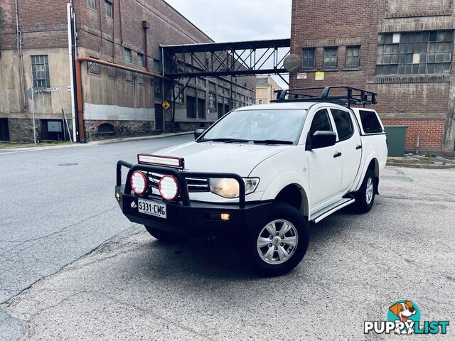 2015 Mitsubishi Triton DHD 4X4 Ute Manual