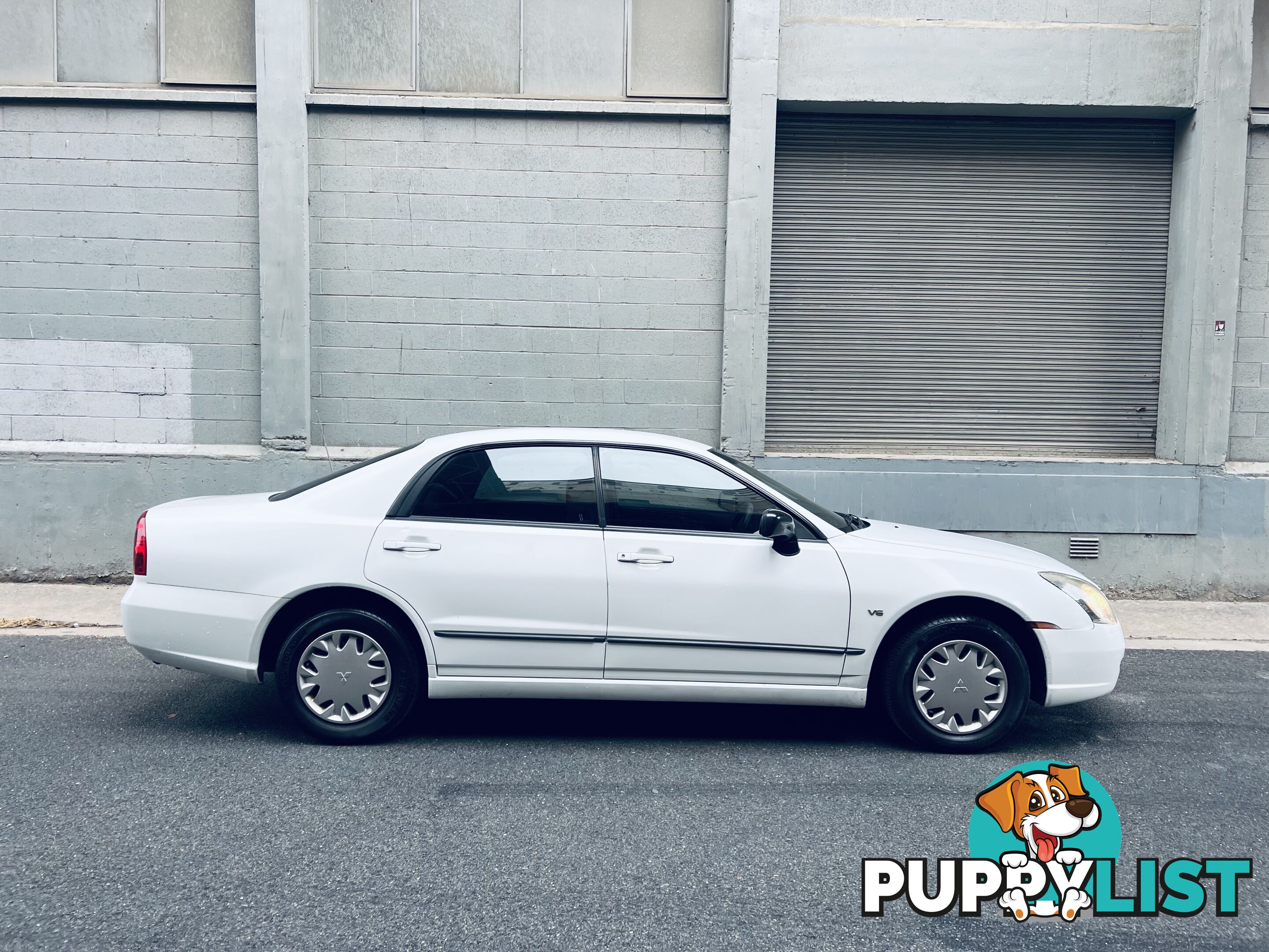 2004 MITSUBISHI MAGNA ES 4 SP AUTO SPORTS MODE 4D SEDAN