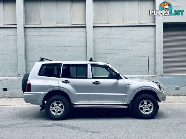 2006 Mitsubishi Pajero GLX LWB (4X4) Wagon 5 Speed Manual