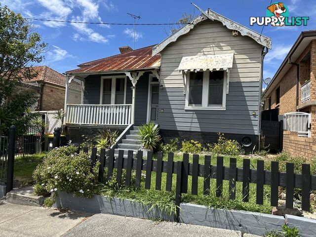 7 Cameron Street CARLTON NSW 2218