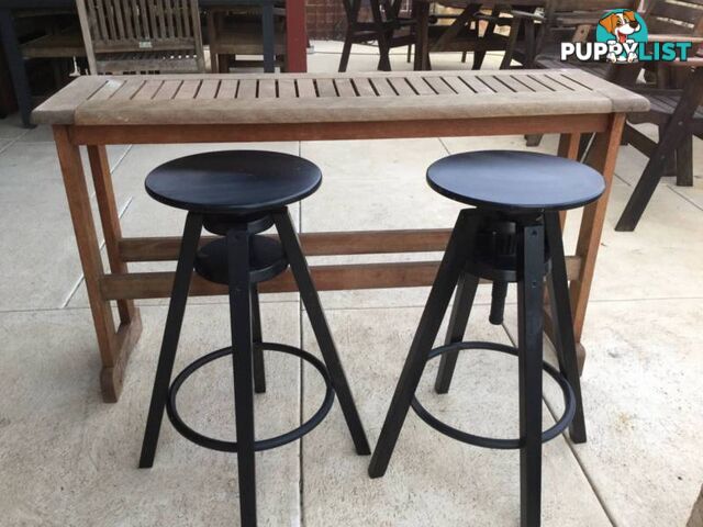 Narrow teak outdoor table & 2 stools Suit balcony.............