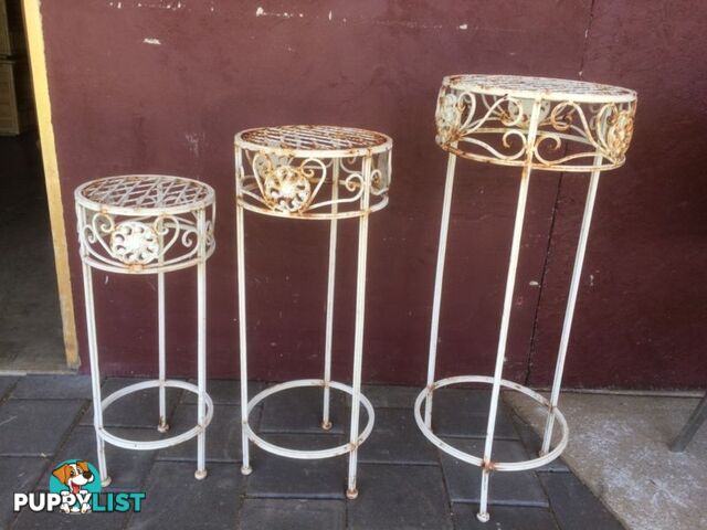 Planter stands set of 3