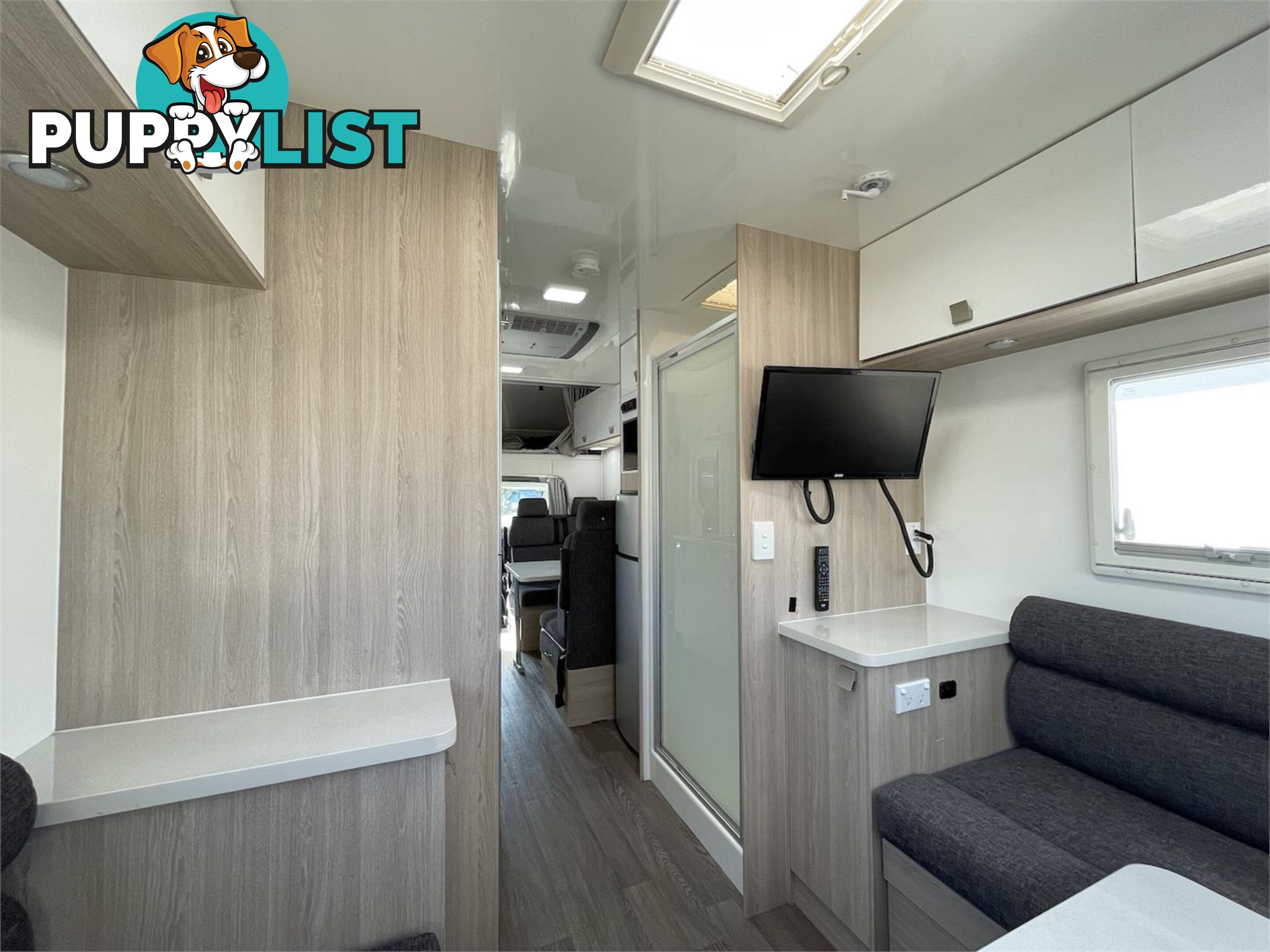 2019 Winnebago Burleigh Motor Home