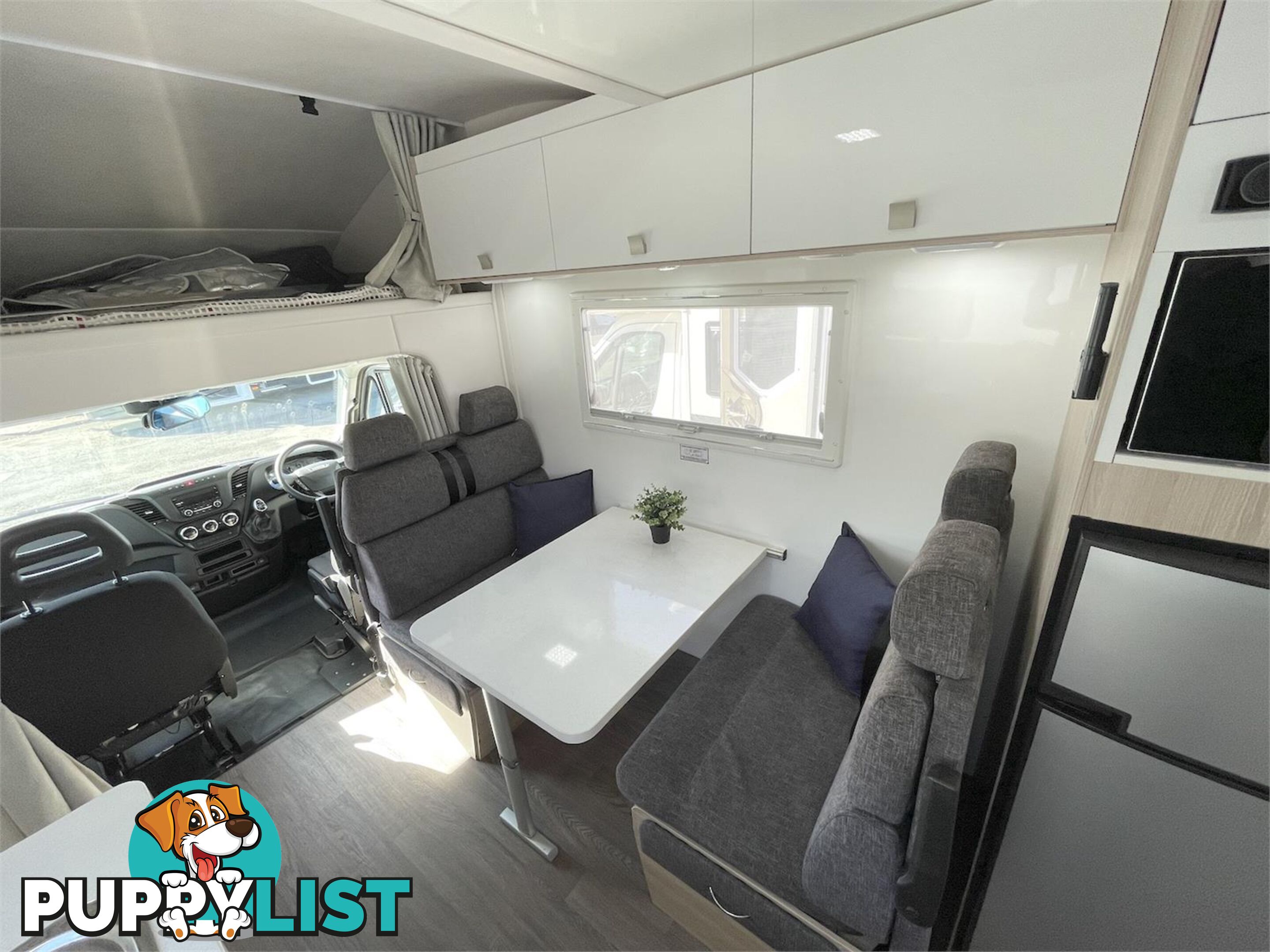 2019 Winnebago Burleigh Motor Home