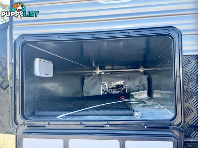 2016 Paramount Caravan Caravan