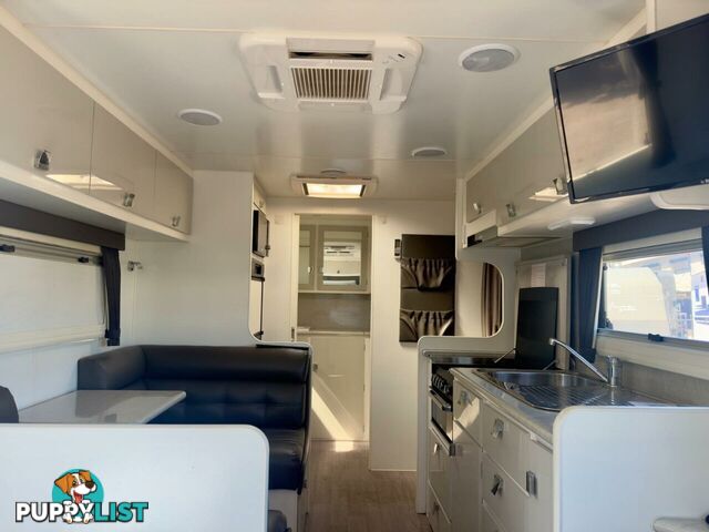 2016 Paramount Caravan Caravan