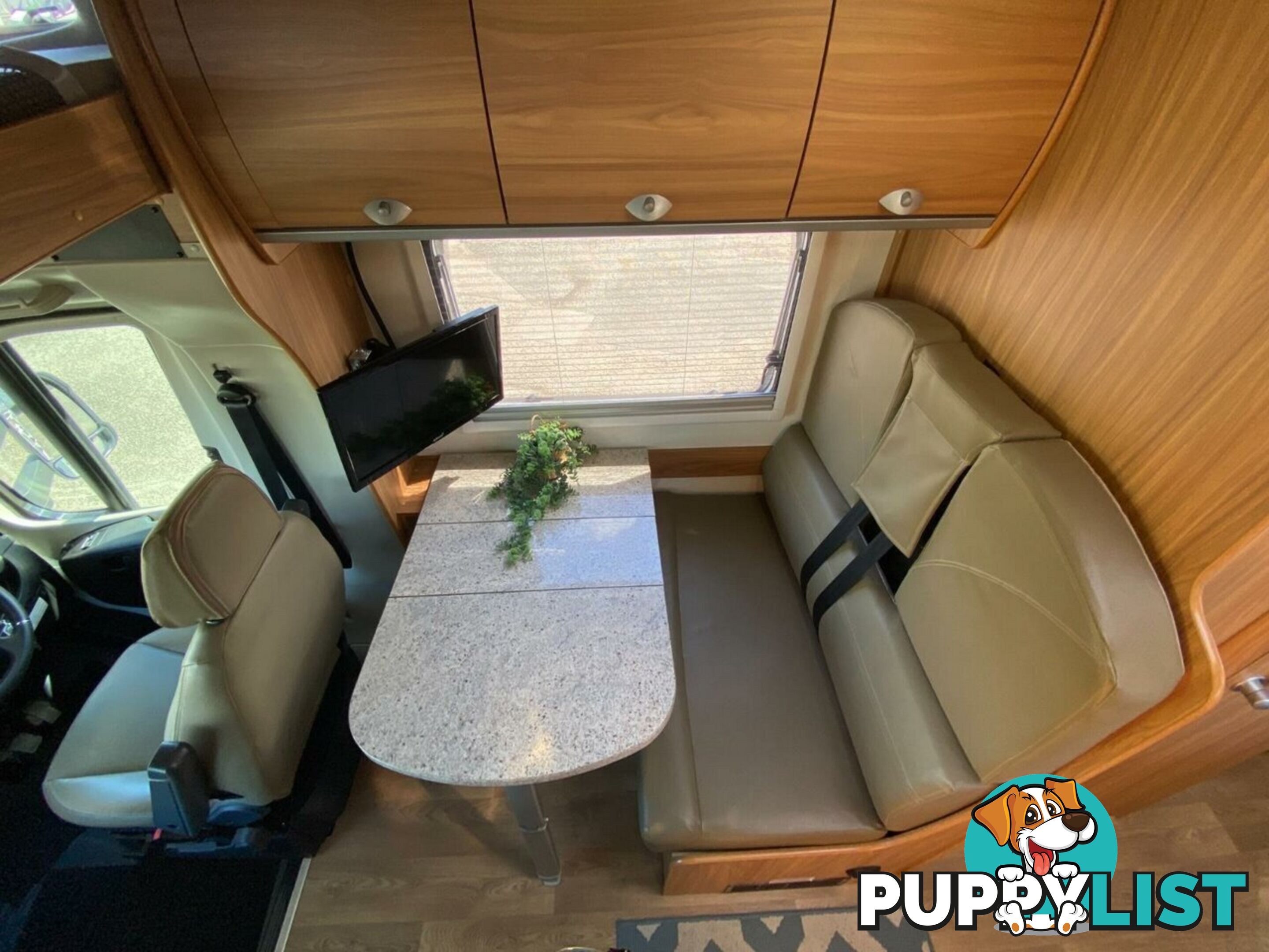 2015 AVAN Ovation M6 Motor Home