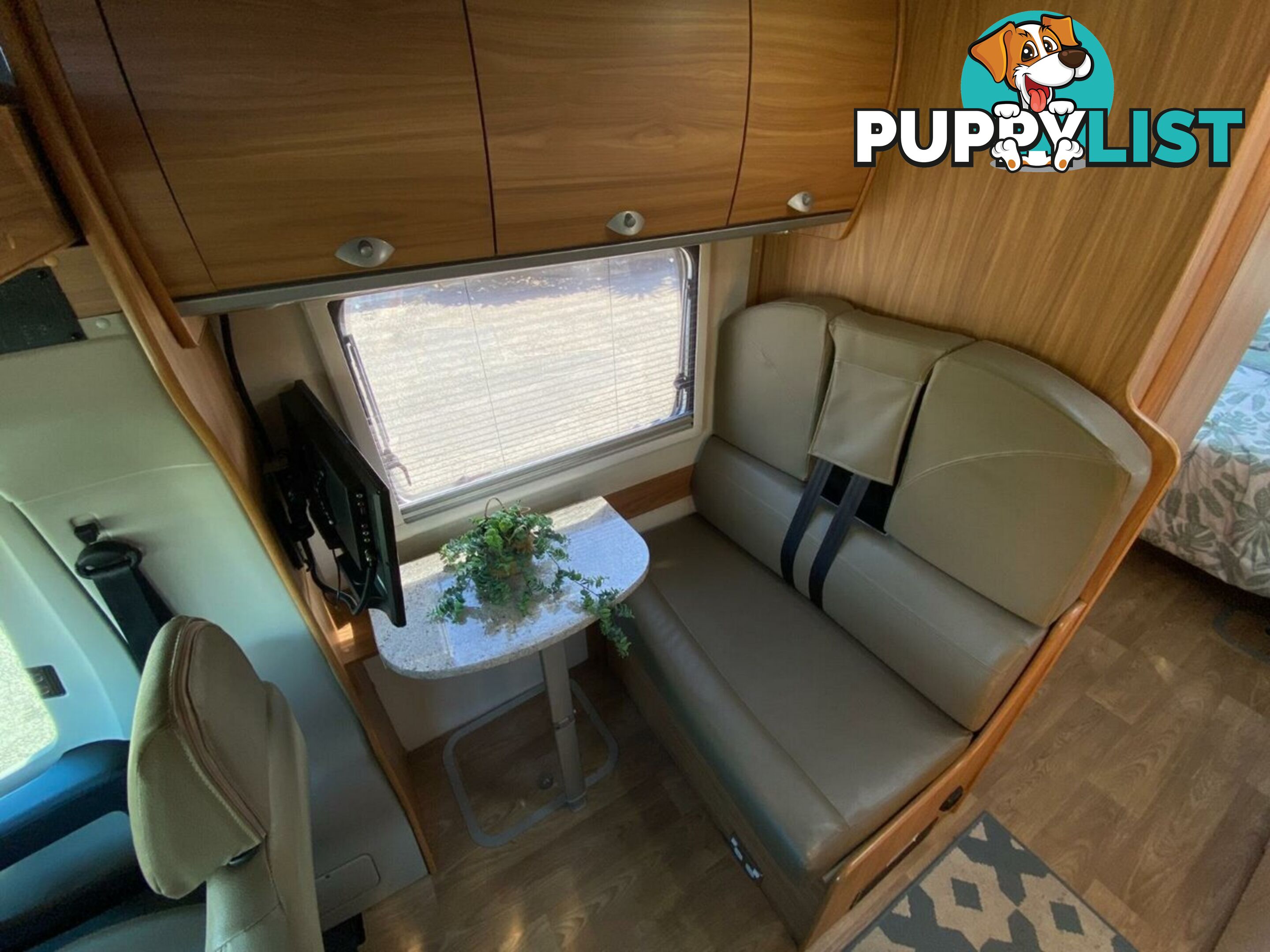 2015 AVAN Ovation M6 Motor Home