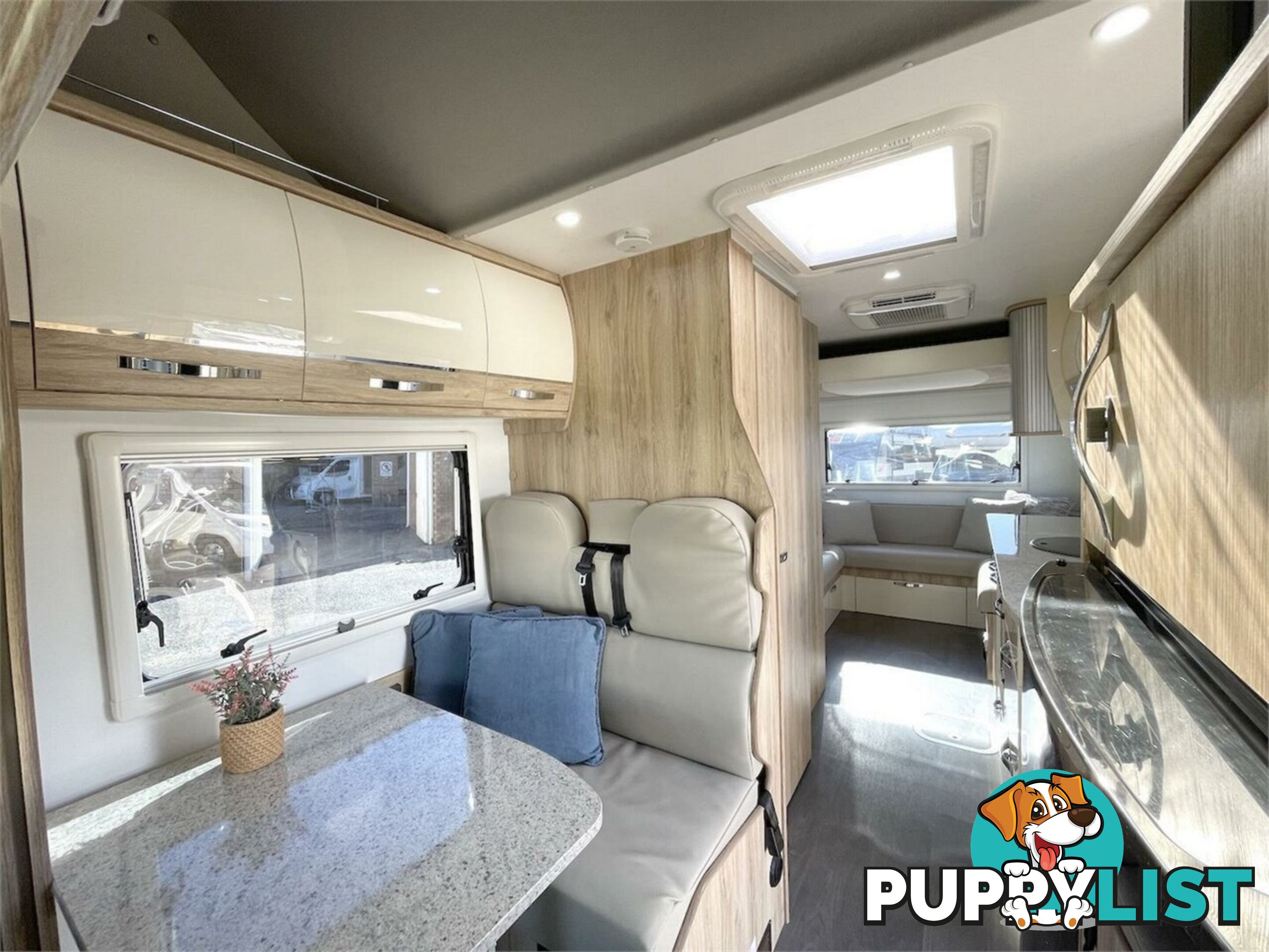 2021 AVAN Ovation M5 Motor Home