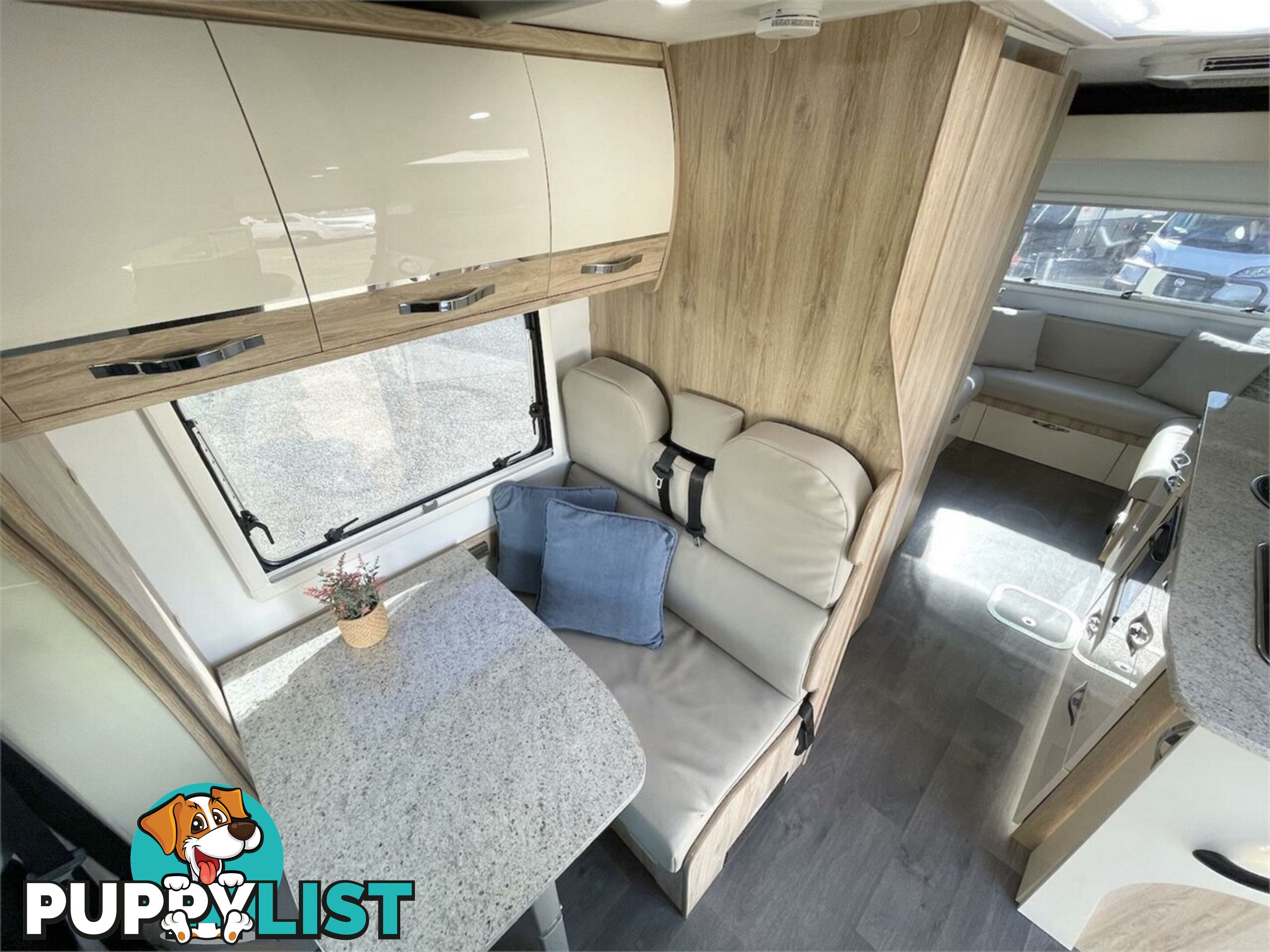 2021 AVAN Ovation M5 Motor Home