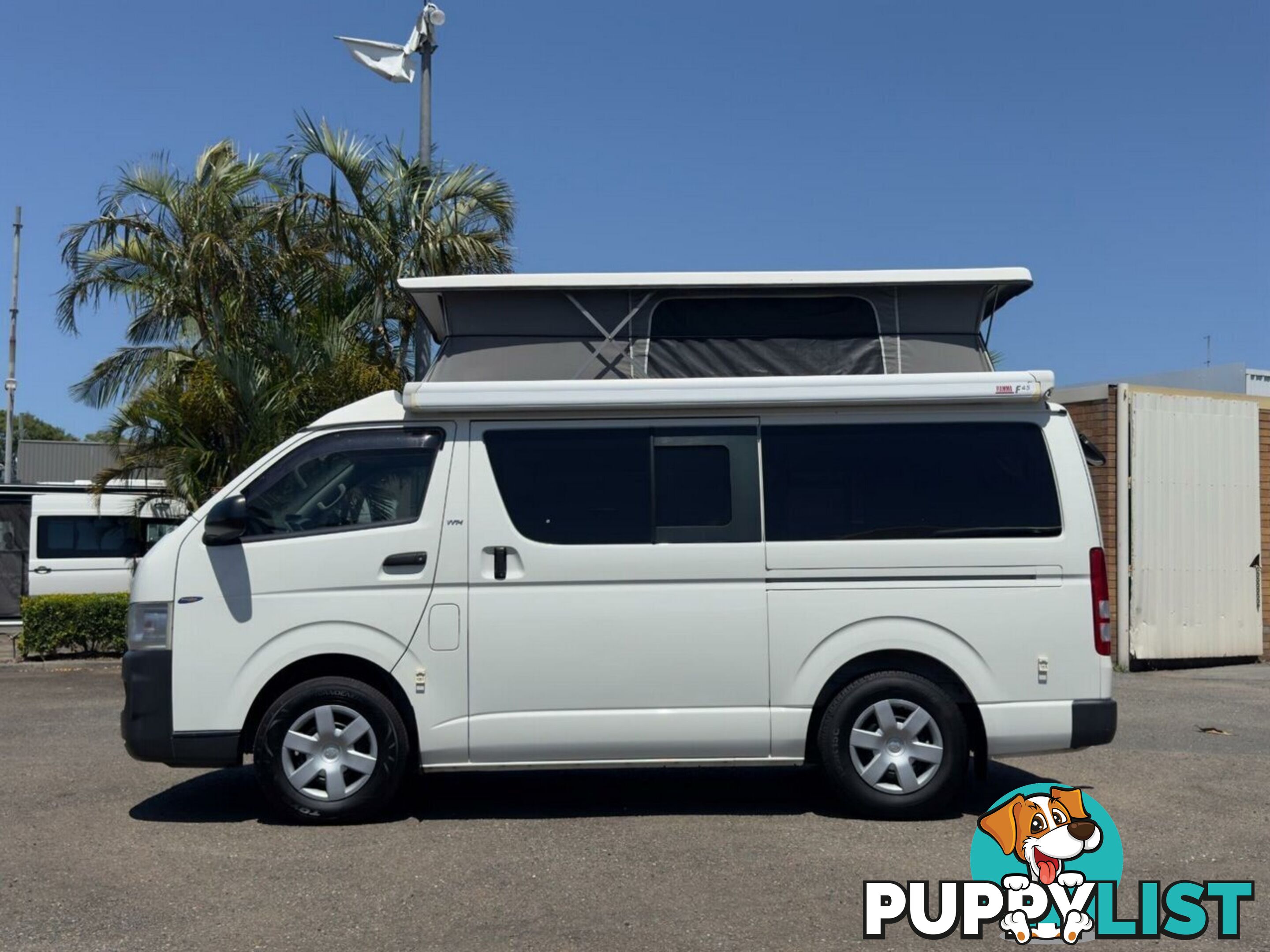 2008 Frontline Toyota Hiace White Van FWD