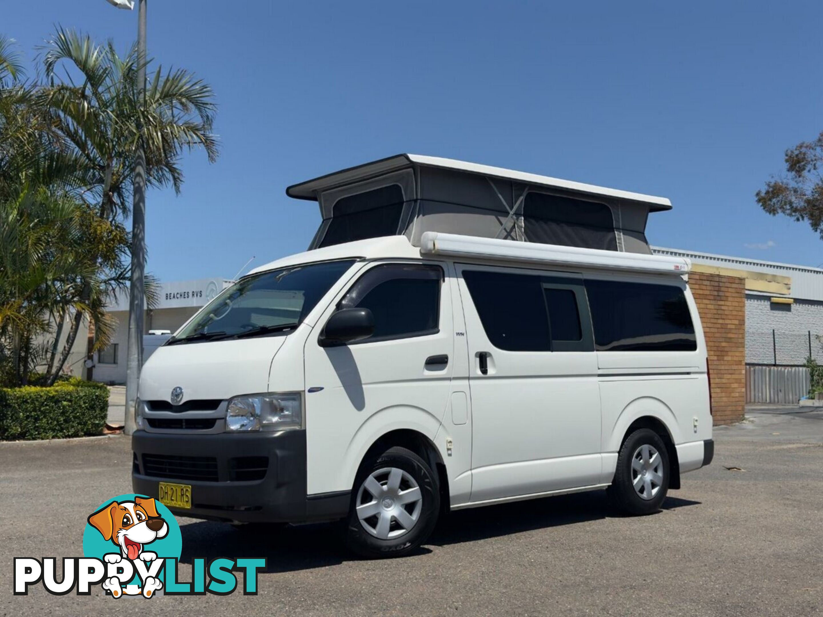 2008 Frontline Toyota Hiace White Van FWD