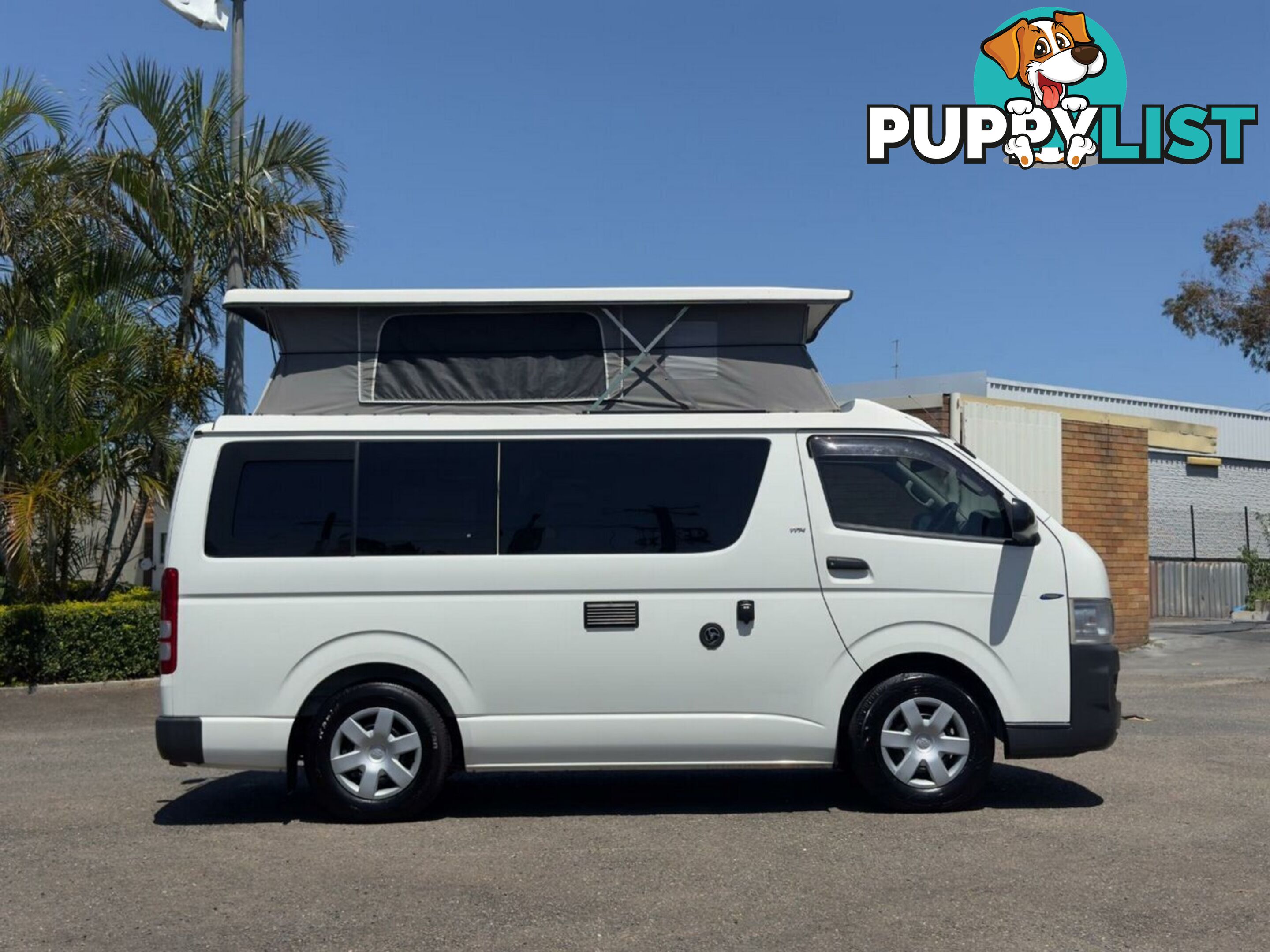 2008 Frontline Toyota Hiace White Van FWD