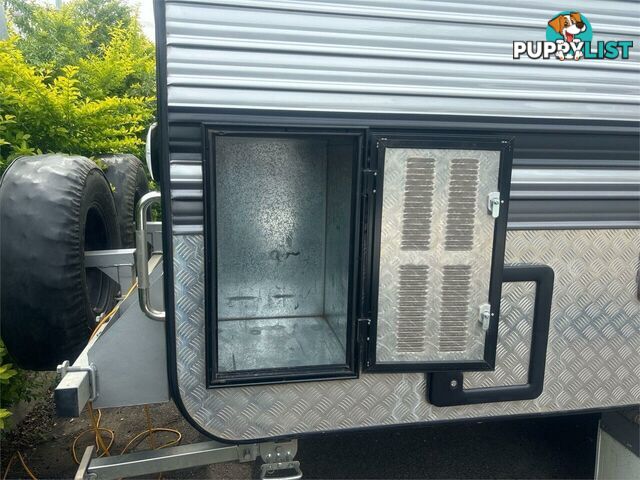 2017 Kokoda FORCE 111 X TRAIL " OFF ROAD" CENTRE DOOR Caravan