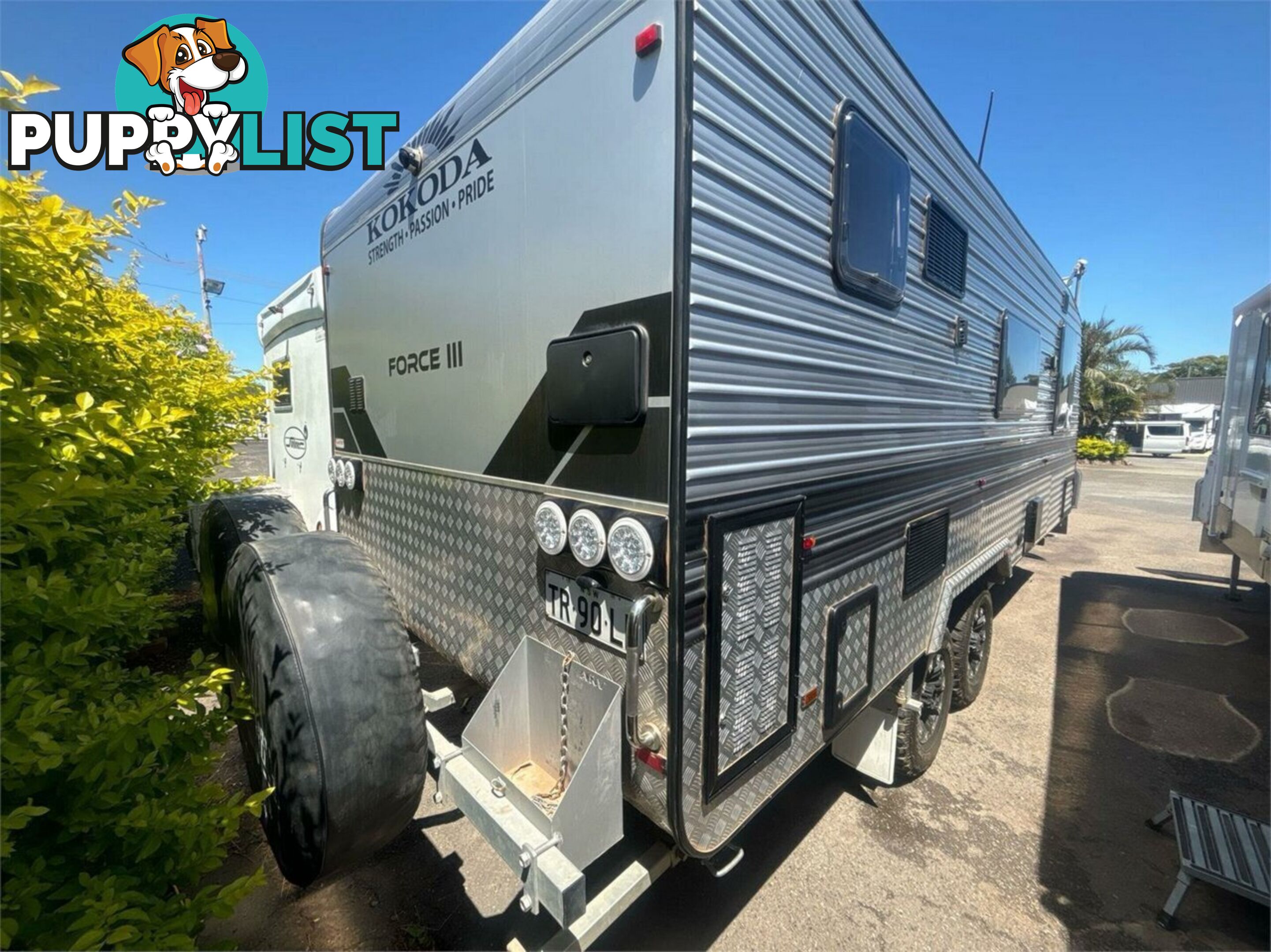 2017 Kokoda FORCE 111 X TRAIL " OFF ROAD" CENTRE DOOR Caravan