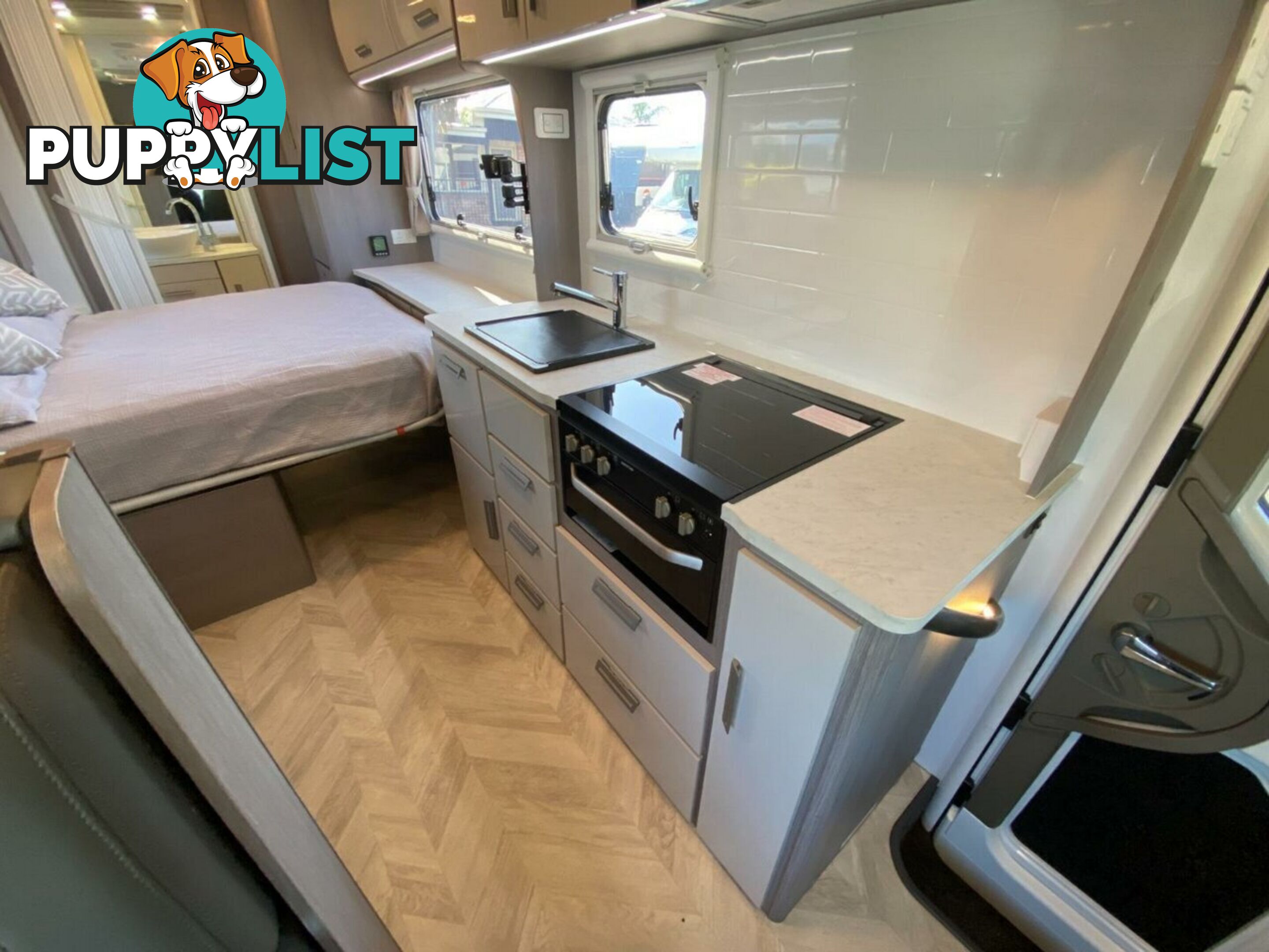 2021 Jayco Conquest FA25-1-HR 25FT Motor Home