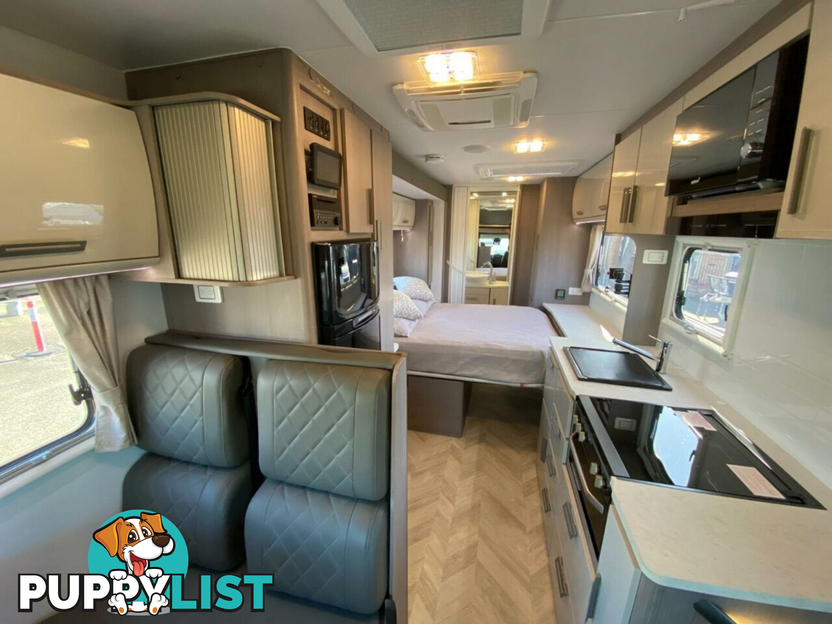 2021 Jayco Conquest FA25-1-HR 25FT Motor Home