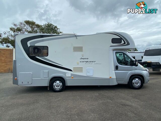 2013 Jayco Caravans Conquest 23.4 Silver Motor Home