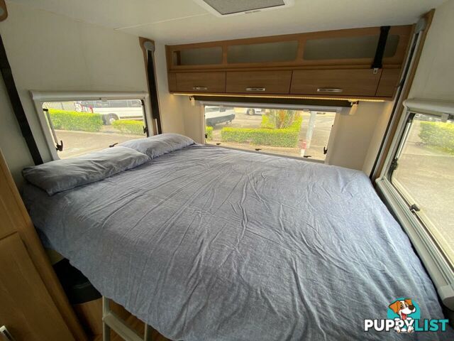 2013 Jayco Caravans Conquest 23.4 Silver Motor Home