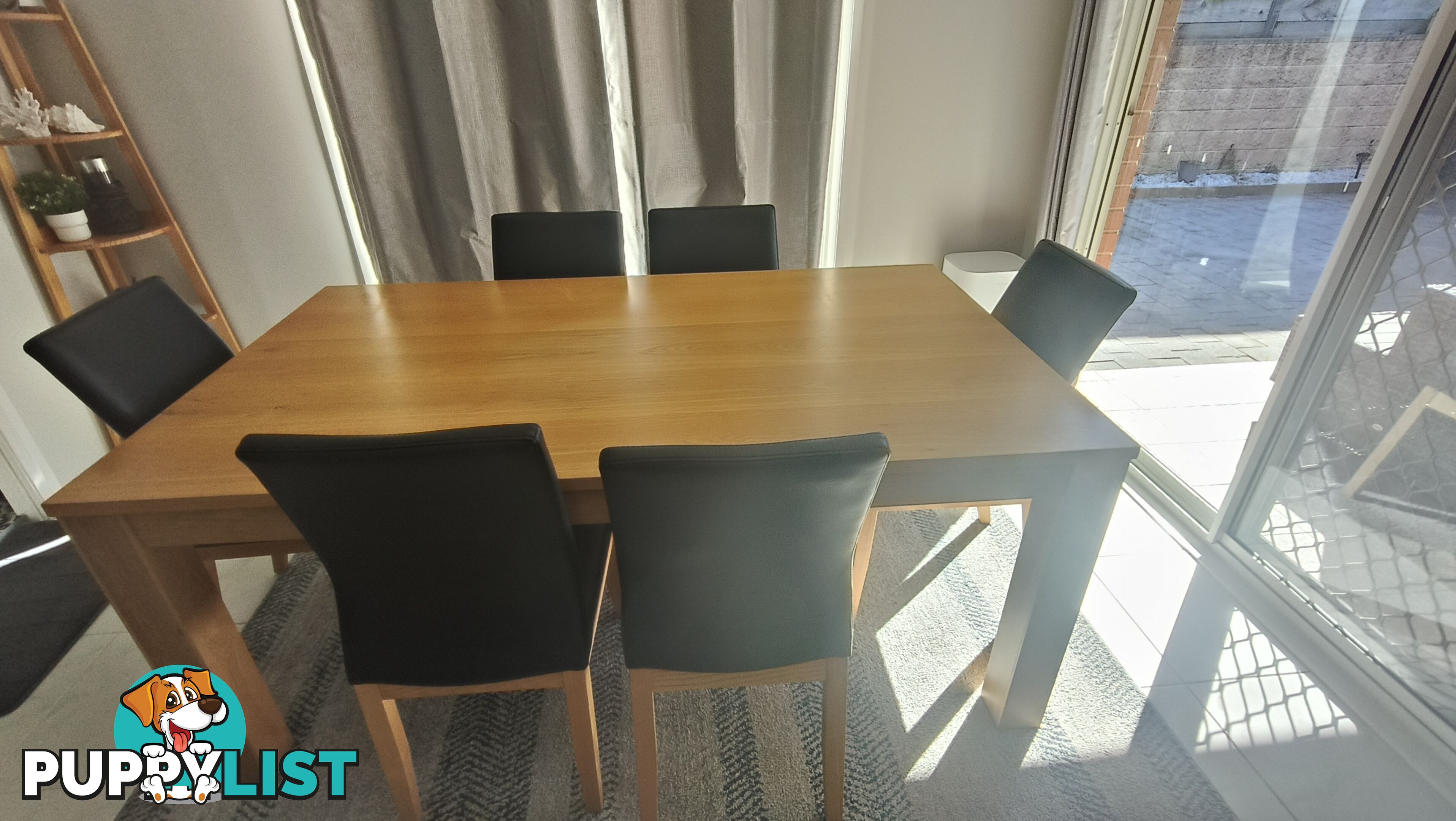 Hadley Dining table and chairs