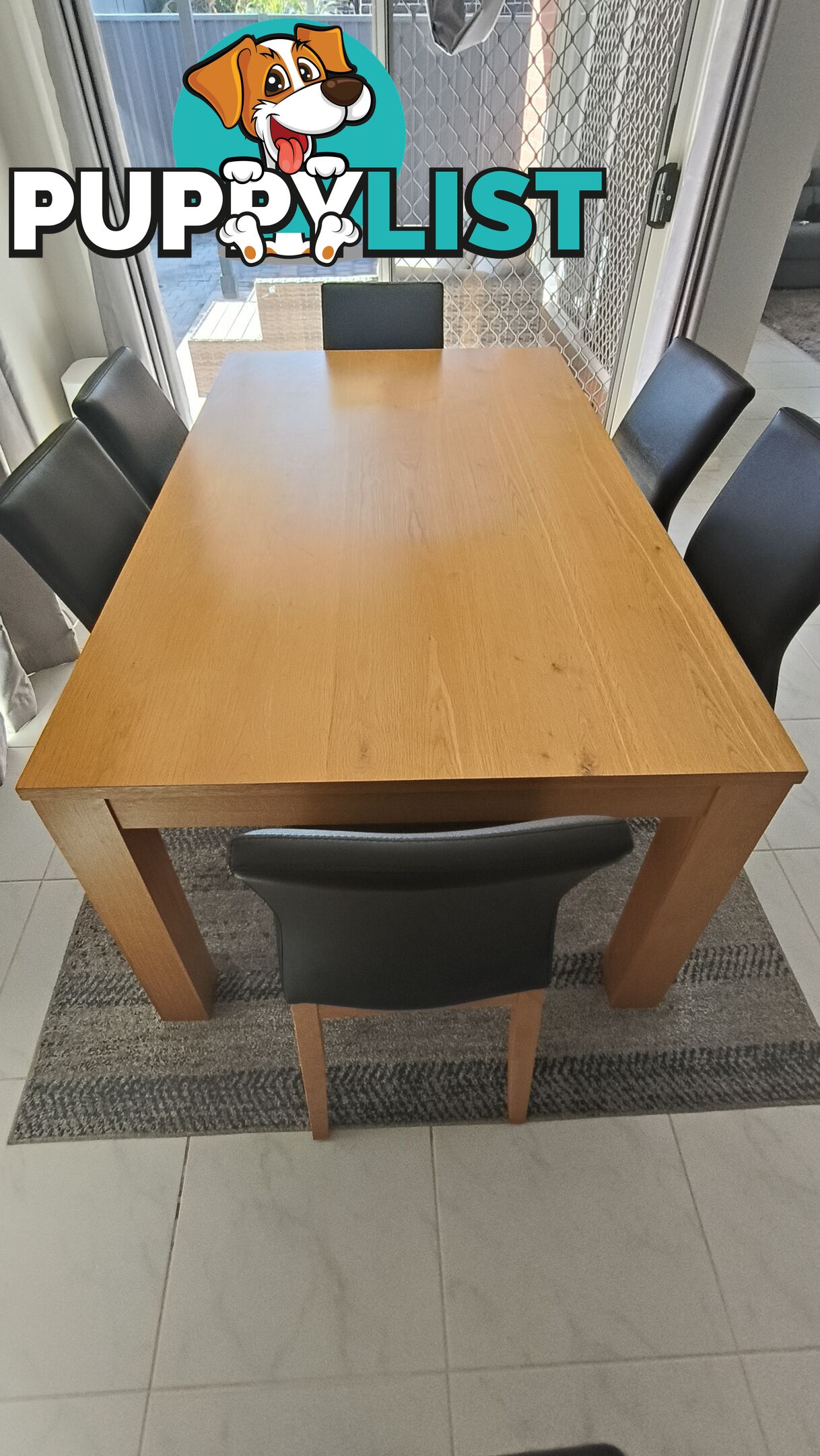 Hadley Dining table and chairs