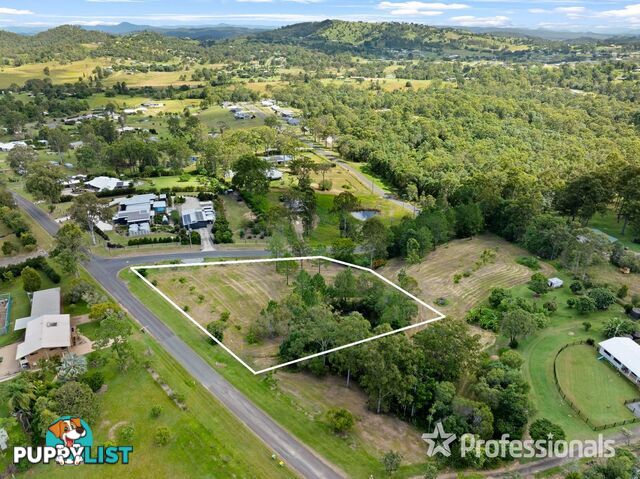 4 Newfarm Road Chatsworth QLD 4570