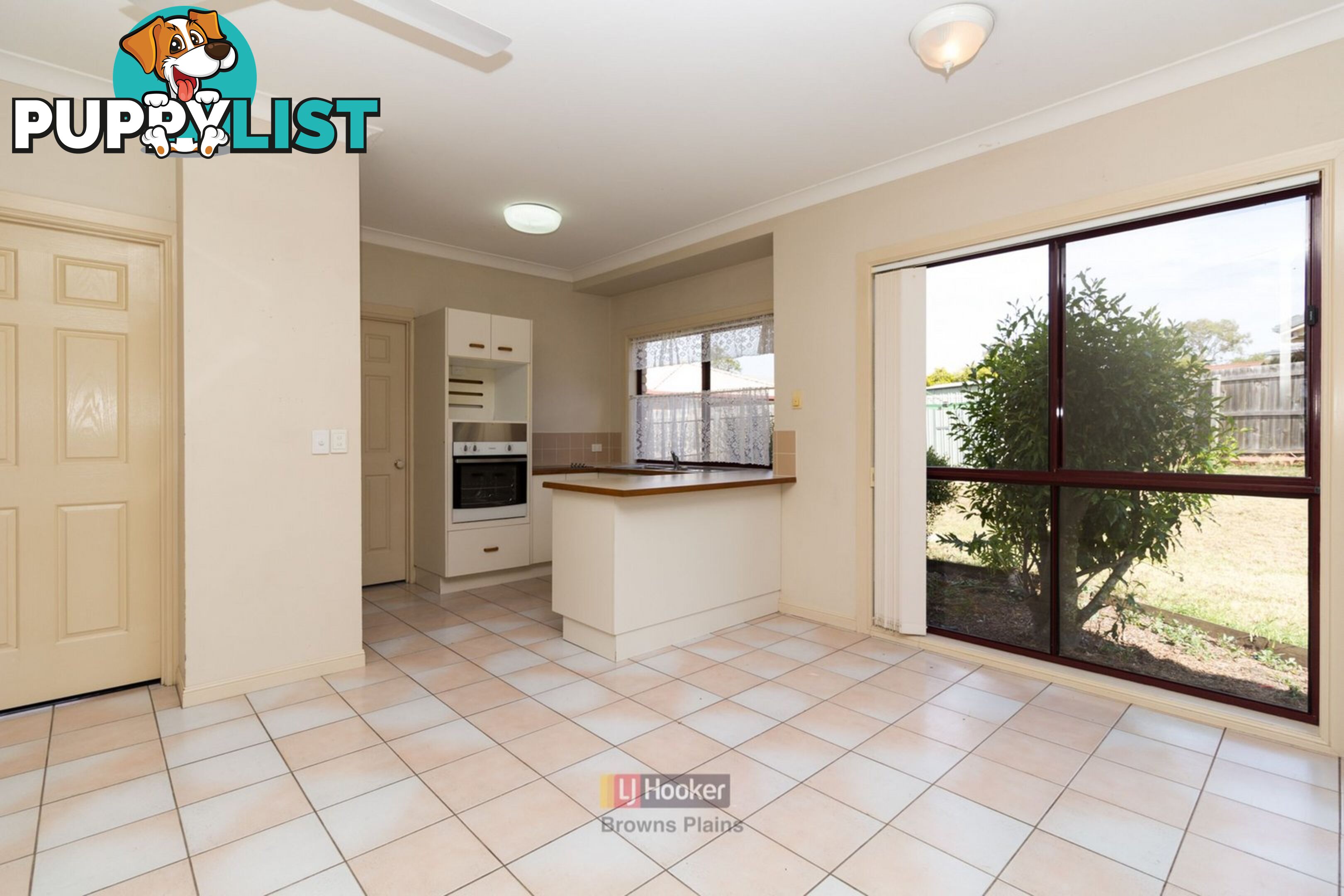 5 Mooloolah Court HILLCREST QLD 4118