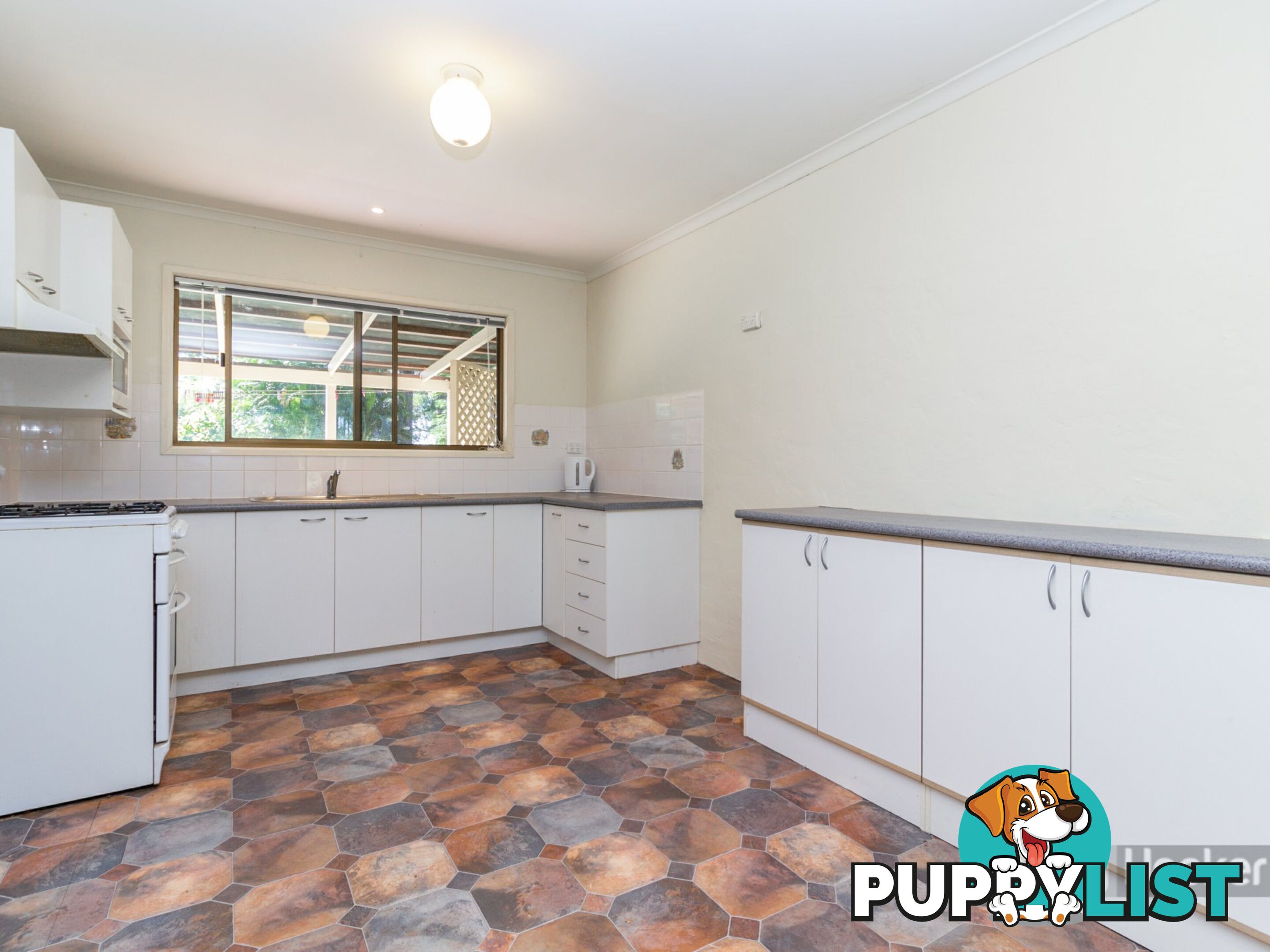 252 Andrew Road GREENBANK QLD 4124