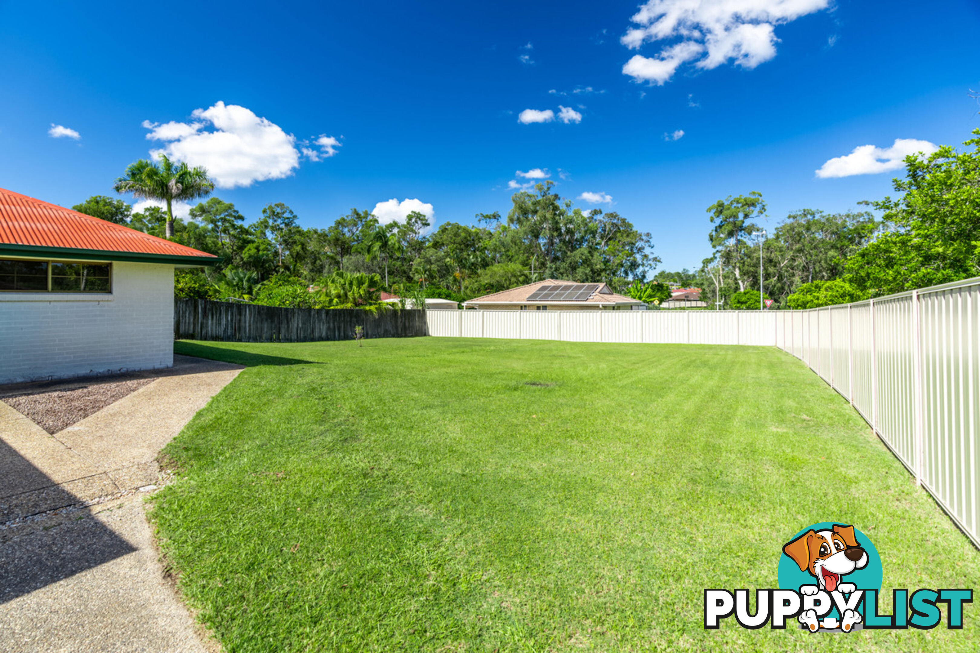 4 Lamberth Road East HERITAGE PARK QLD 4118