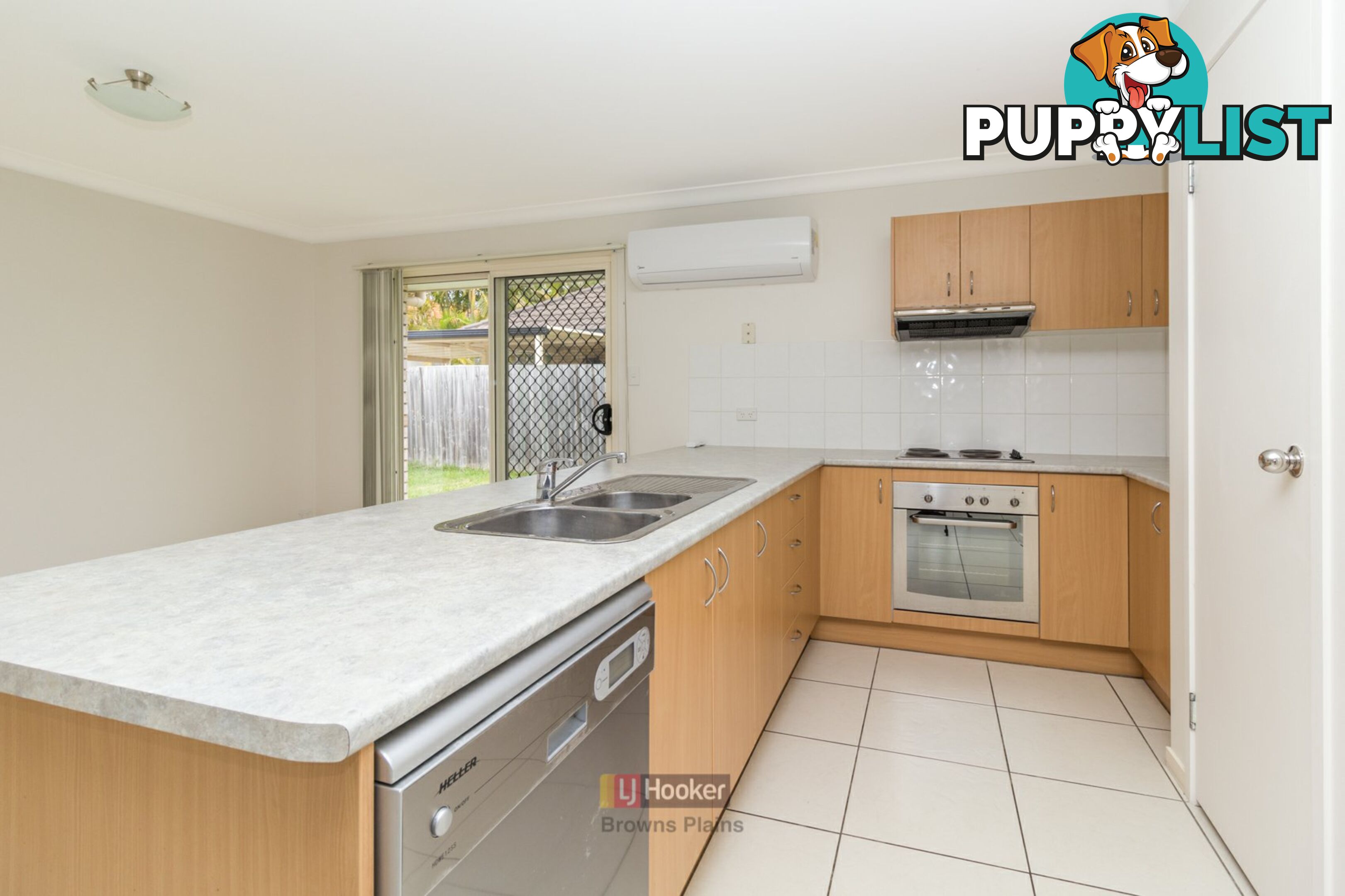 5 Wisdom Way CRESTMEAD QLD 4132