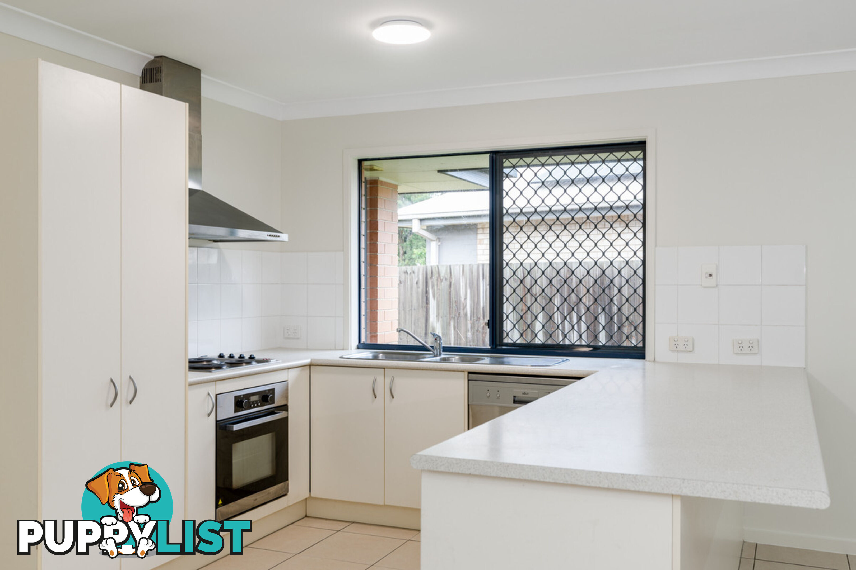 16 Robur Street MARSDEN QLD 4132