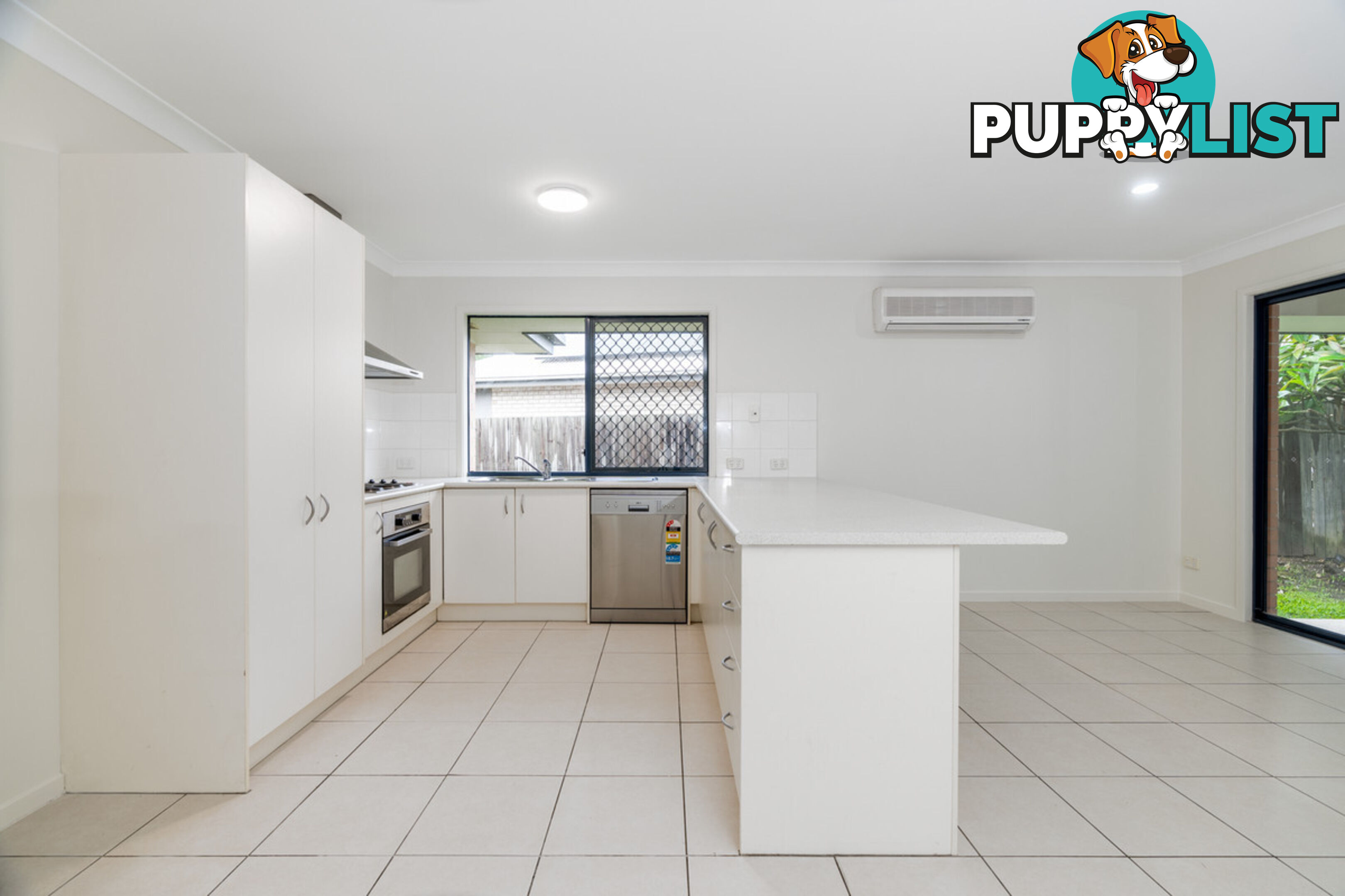 16 Robur Street MARSDEN QLD 4132