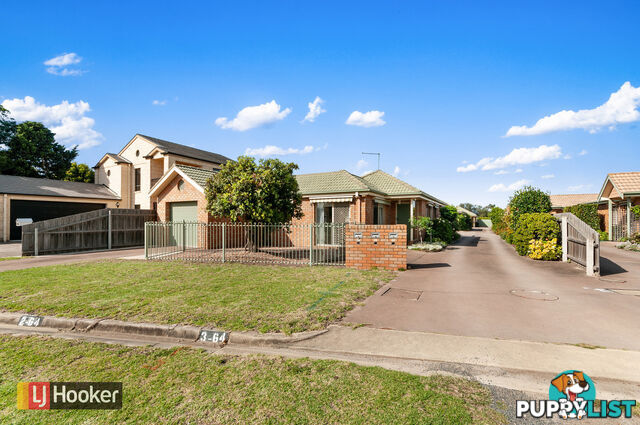 1/64 Roadknight Street LAKES ENTRANCE VIC 3909