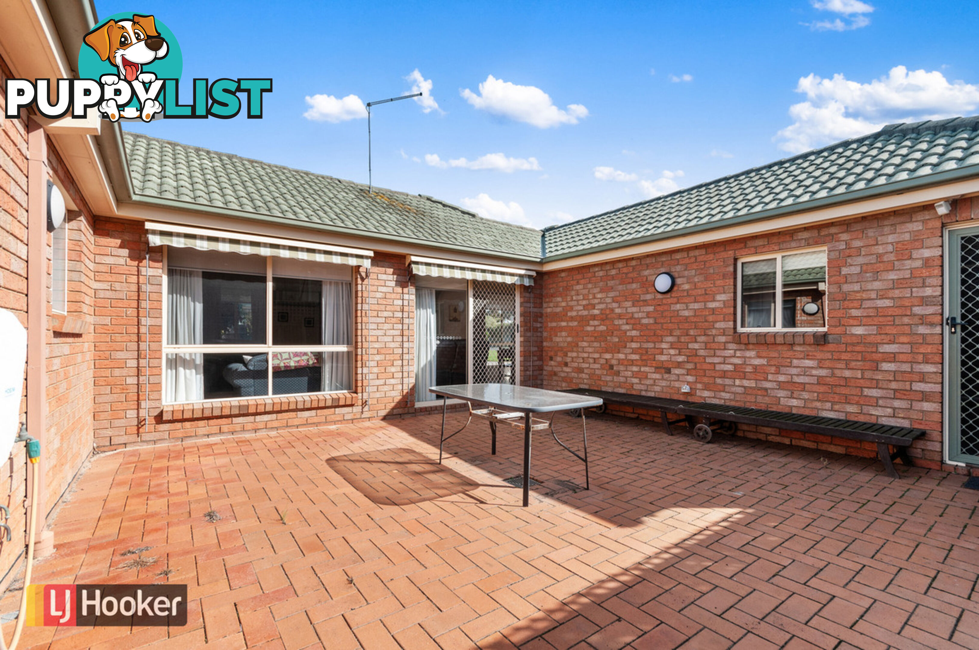 1/64 Roadknight Street LAKES ENTRANCE VIC 3909