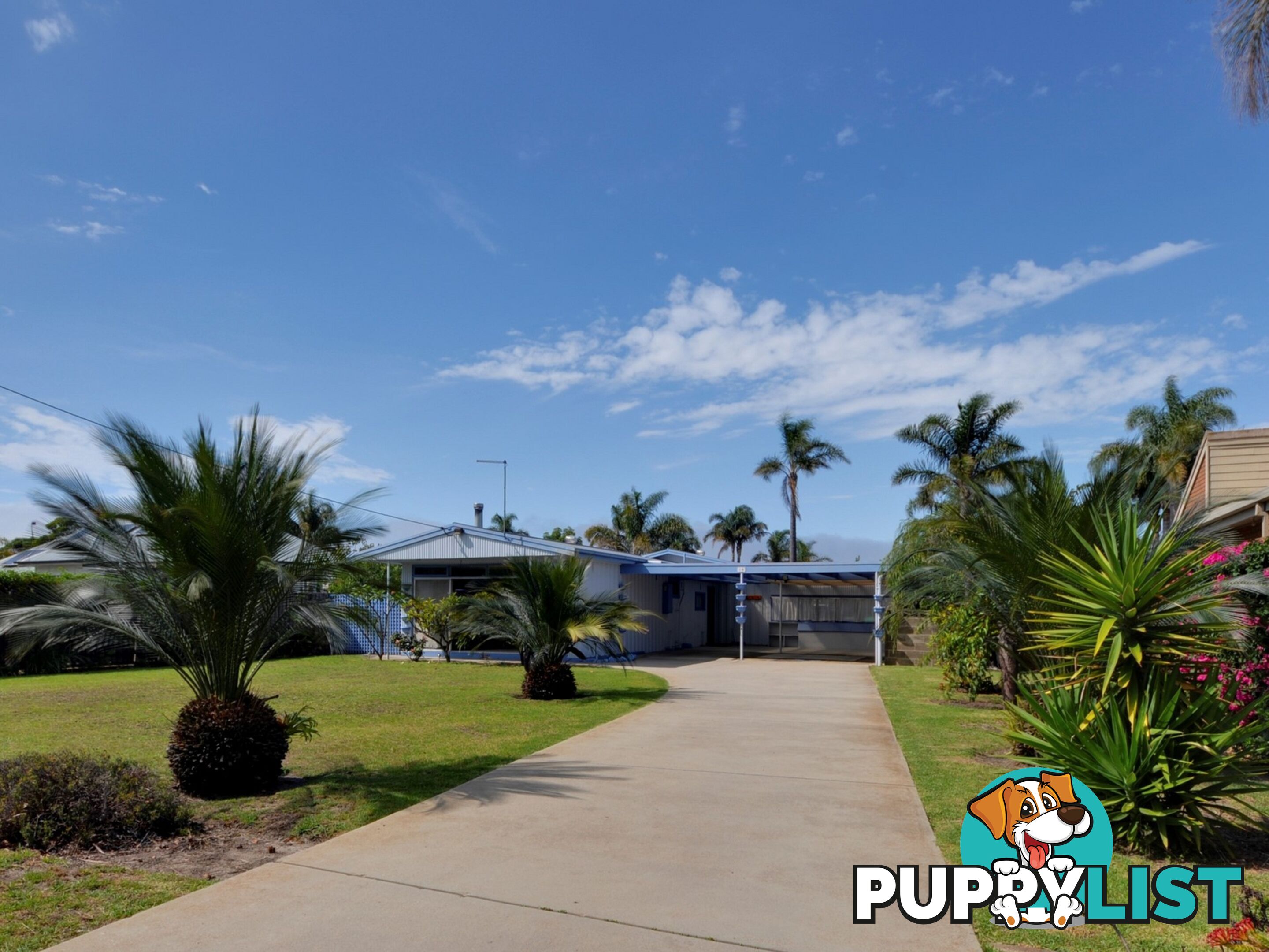 16 Lambert Street LAKES ENTRANCE VIC 3909