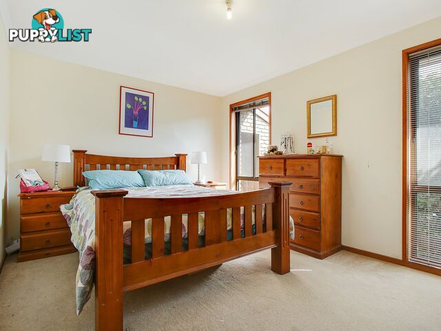 22 Periwinkle Drive LAKES ENTRANCE VIC 3909